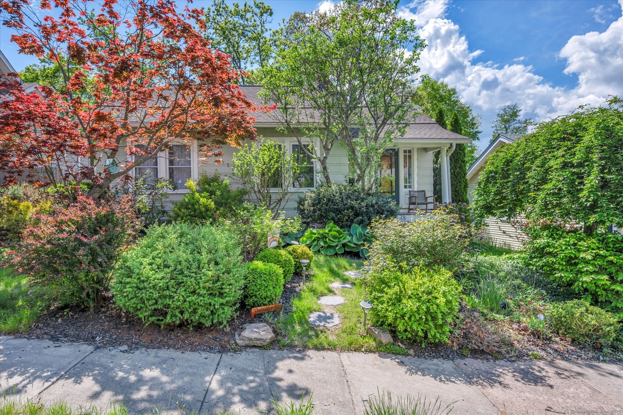 19 Orpington, Hamden, Connecticut 06517