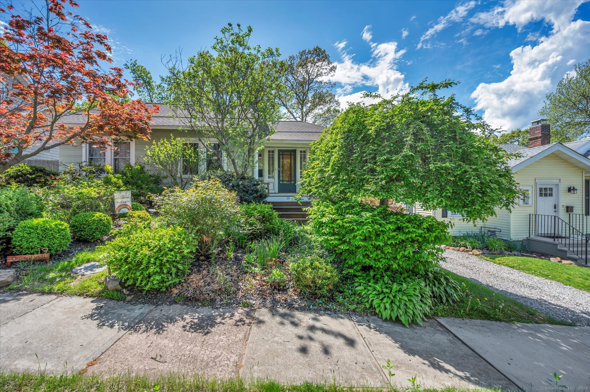 19 Orpington, Hamden, Connecticut 06517