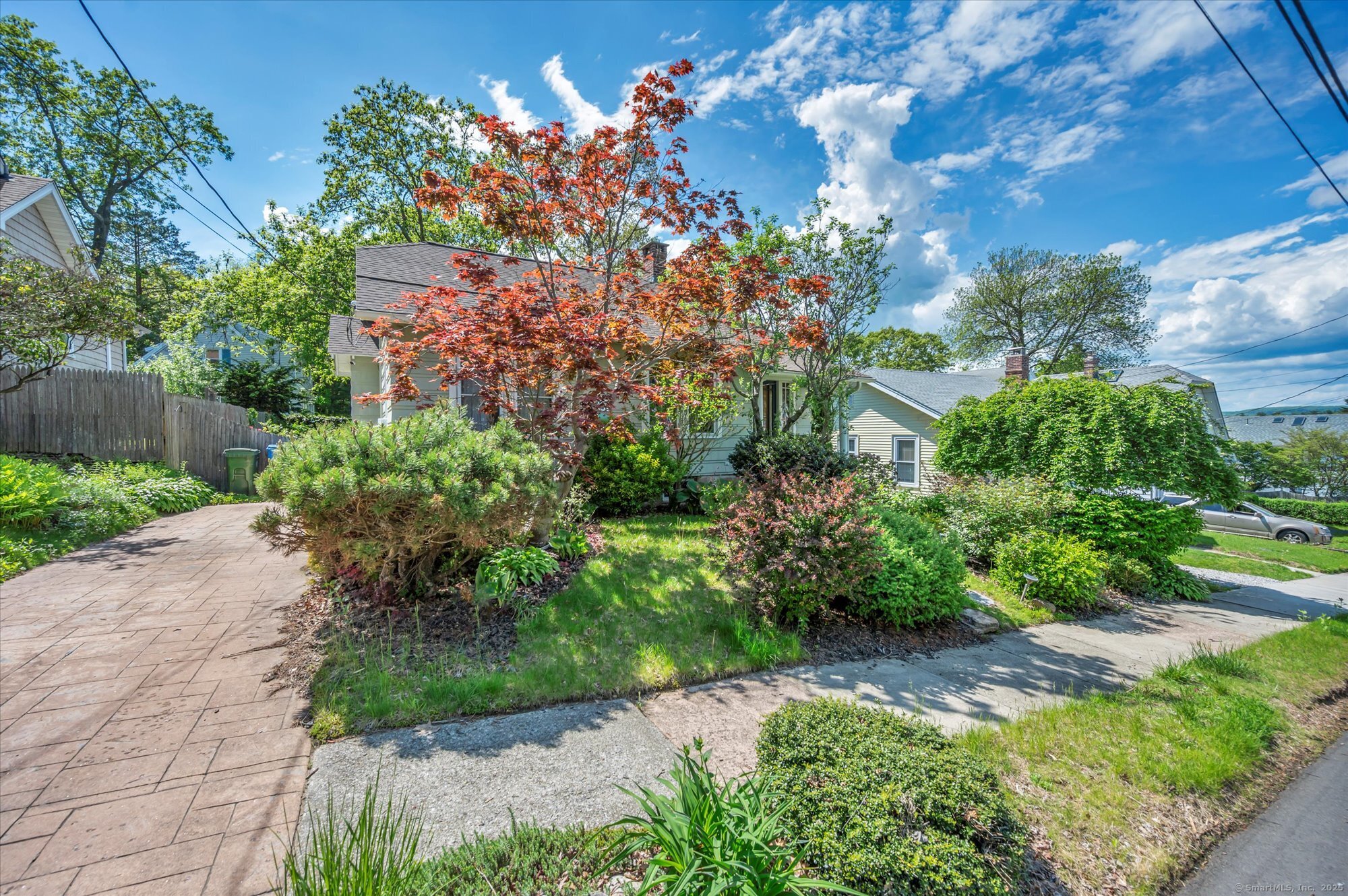19 Orpington, Hamden, Connecticut 06517