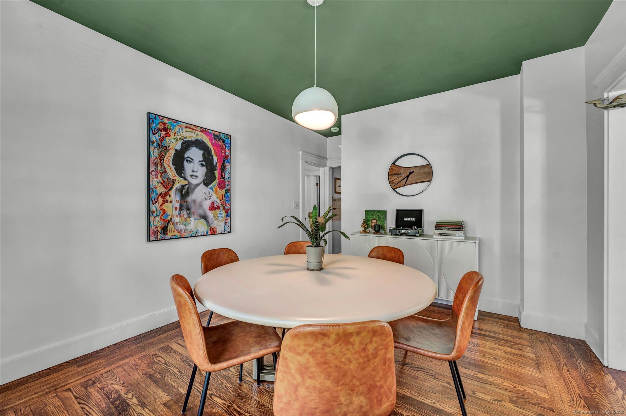 19 Orpington, Hamden, Connecticut 06517