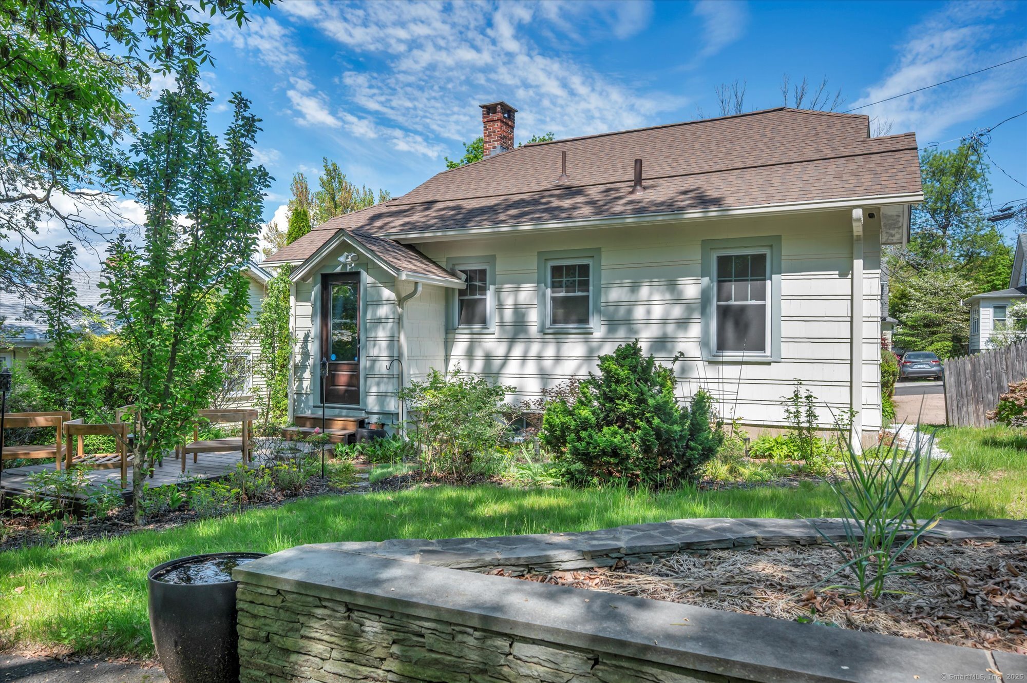 19 Orpington, Hamden, Connecticut 06517