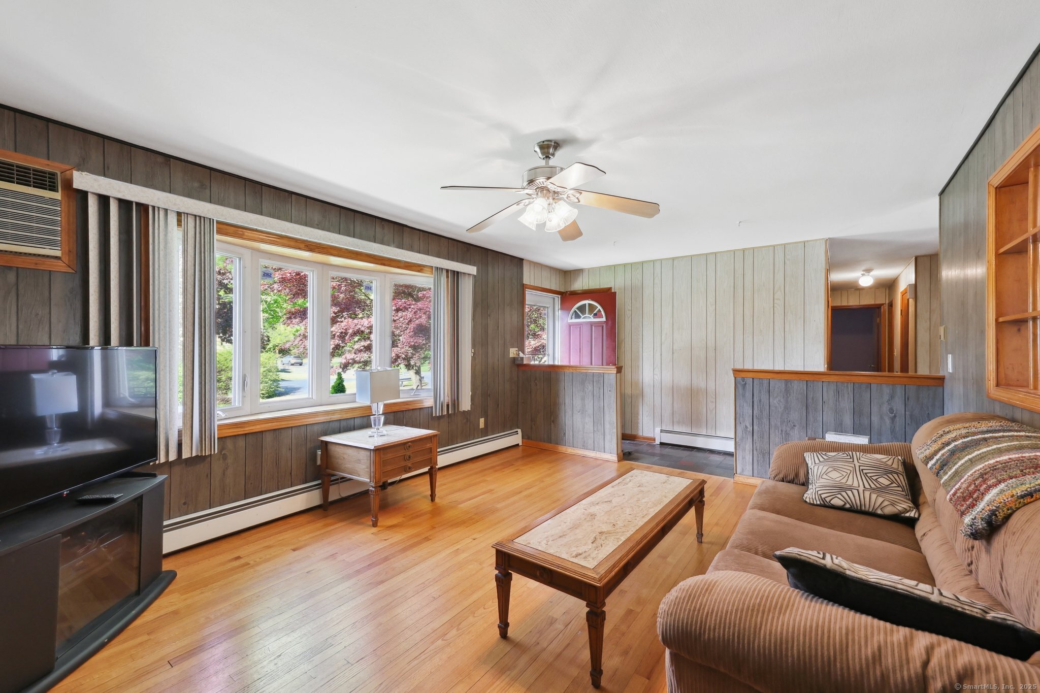 11 Jamestown, Hamden, Connecticut 06518