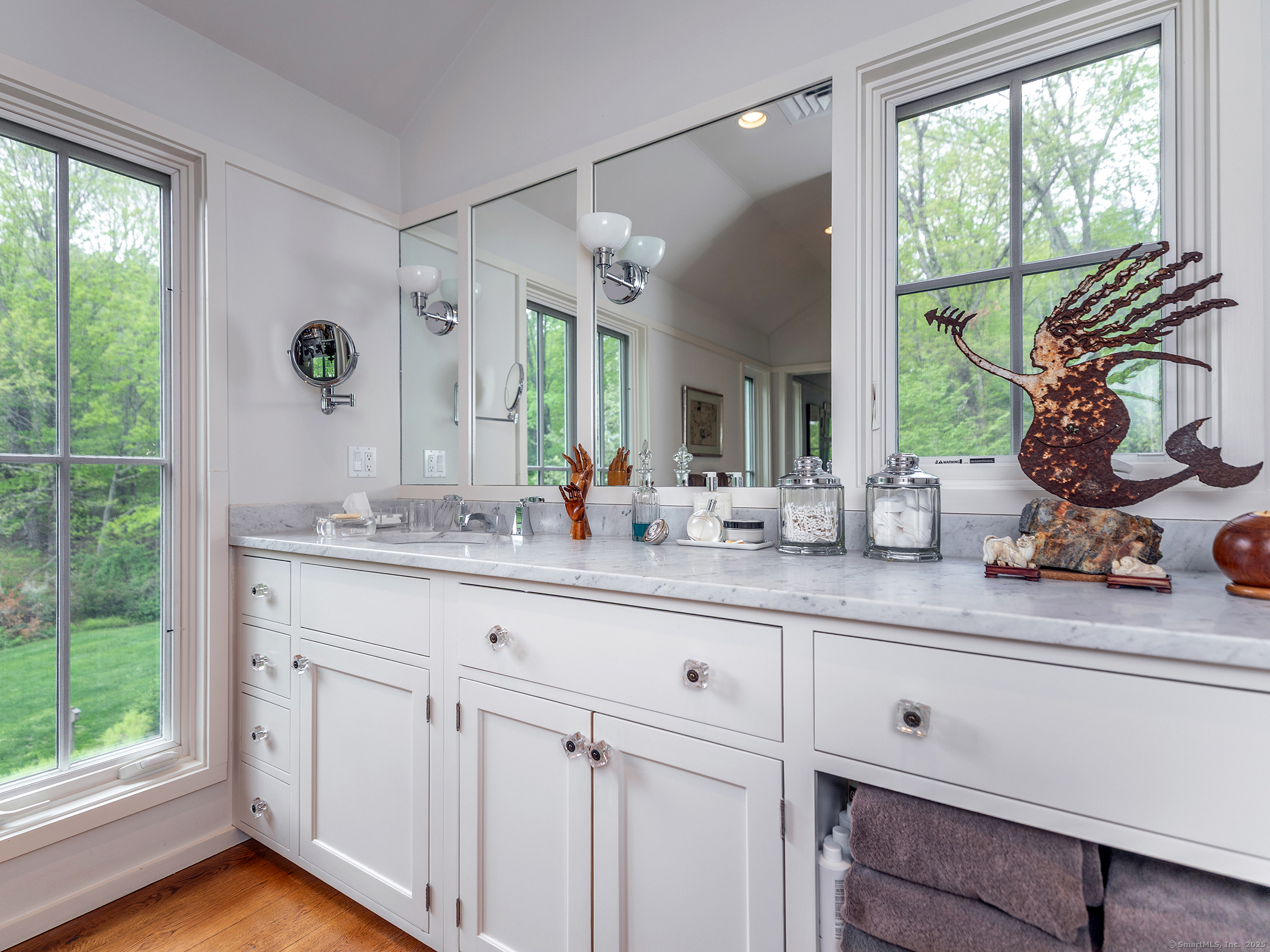 39 Painter Hill, Woodbury, Connecticut 06798