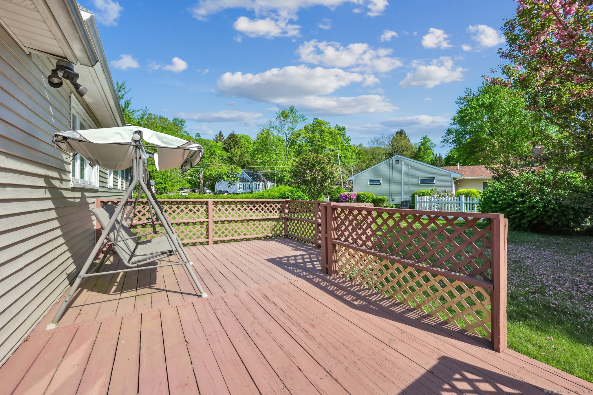 11 Jamestown, Hamden, Connecticut 06518