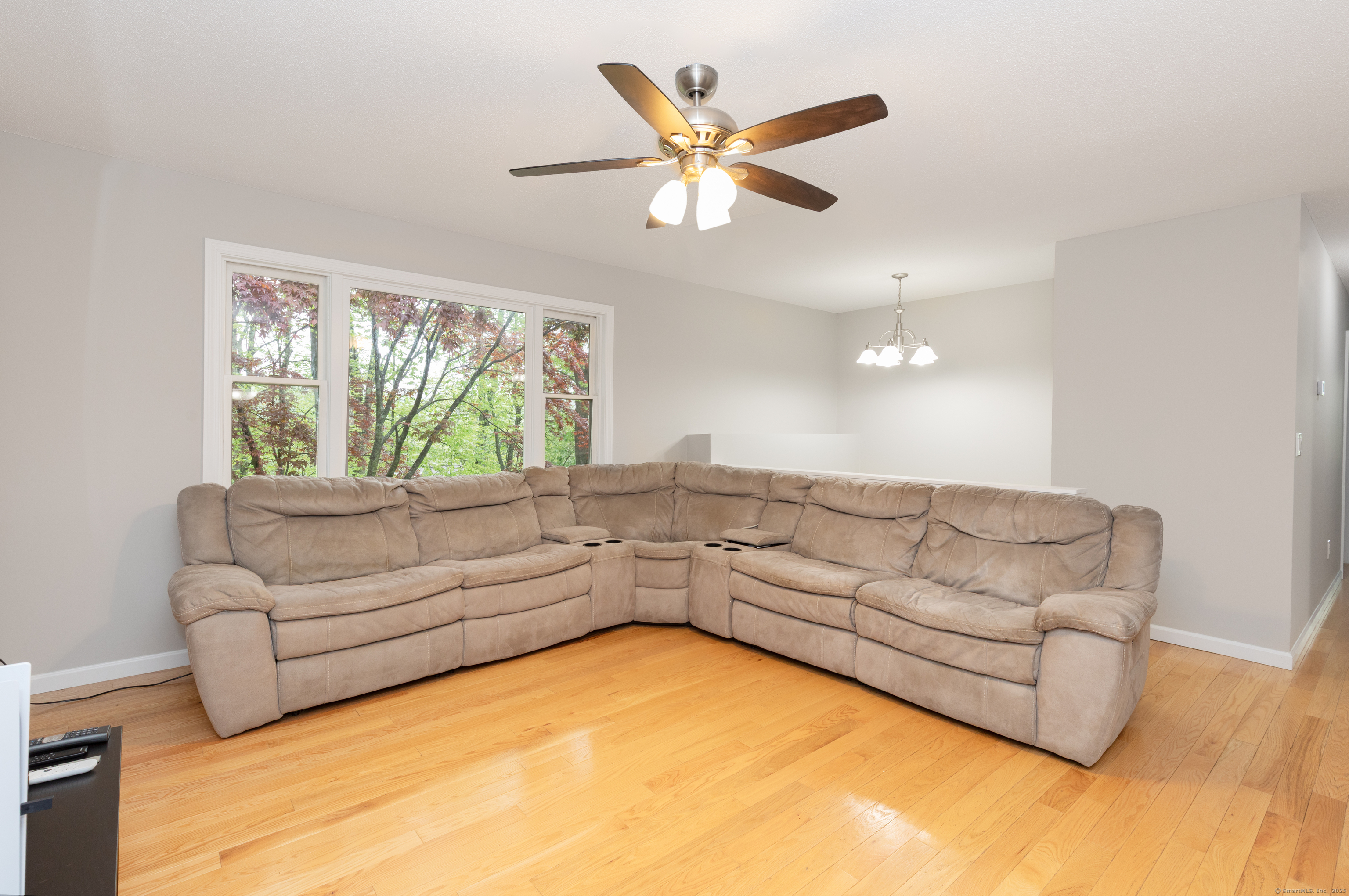 37 Crofut, Naugatuck, Connecticut 06770