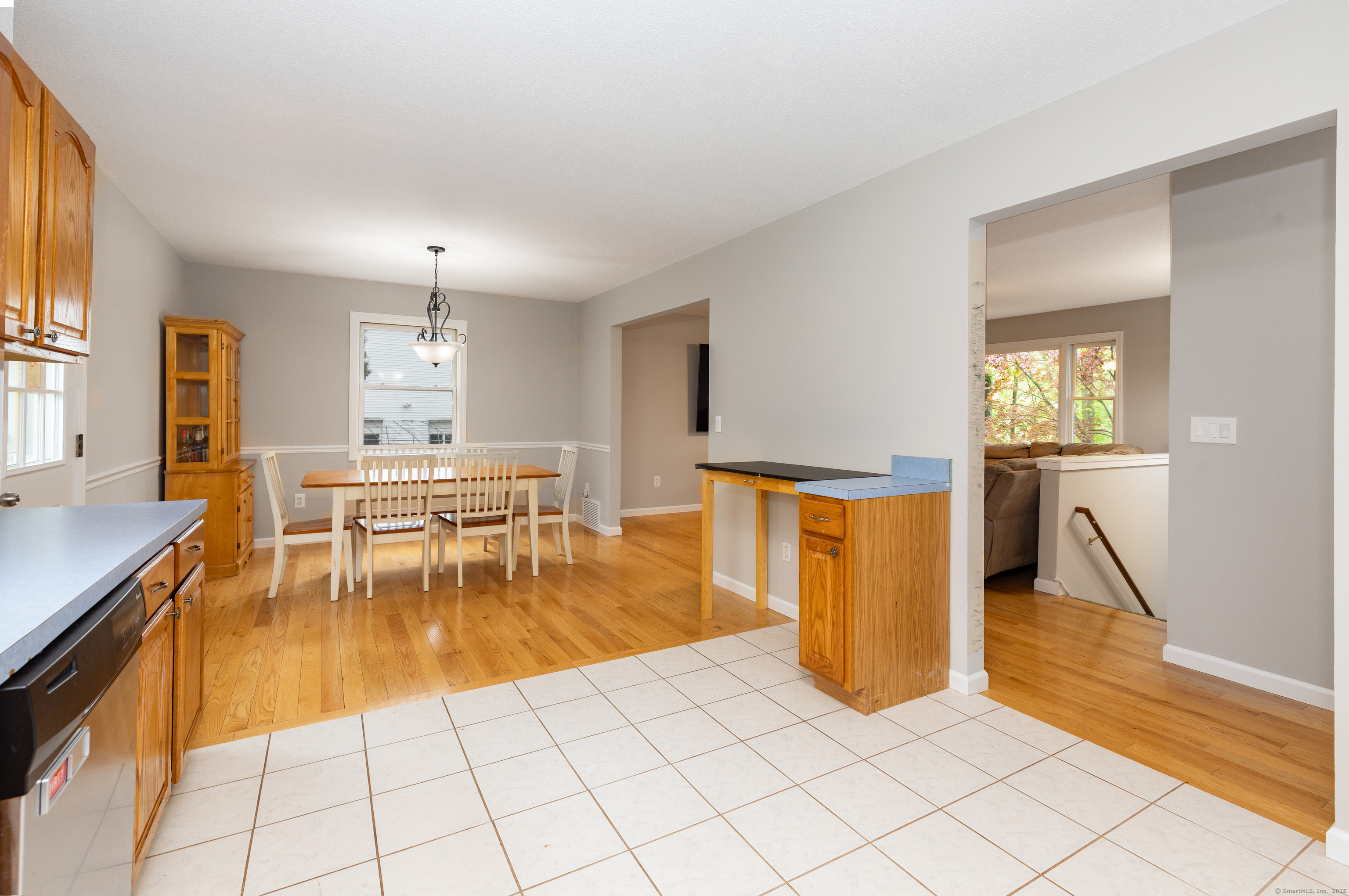 37 Crofut, Naugatuck, Connecticut 06770
