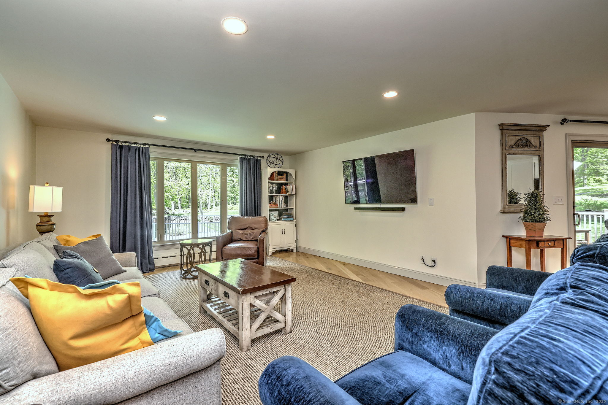 52 Deepdene, Trumbull, Connecticut 06611