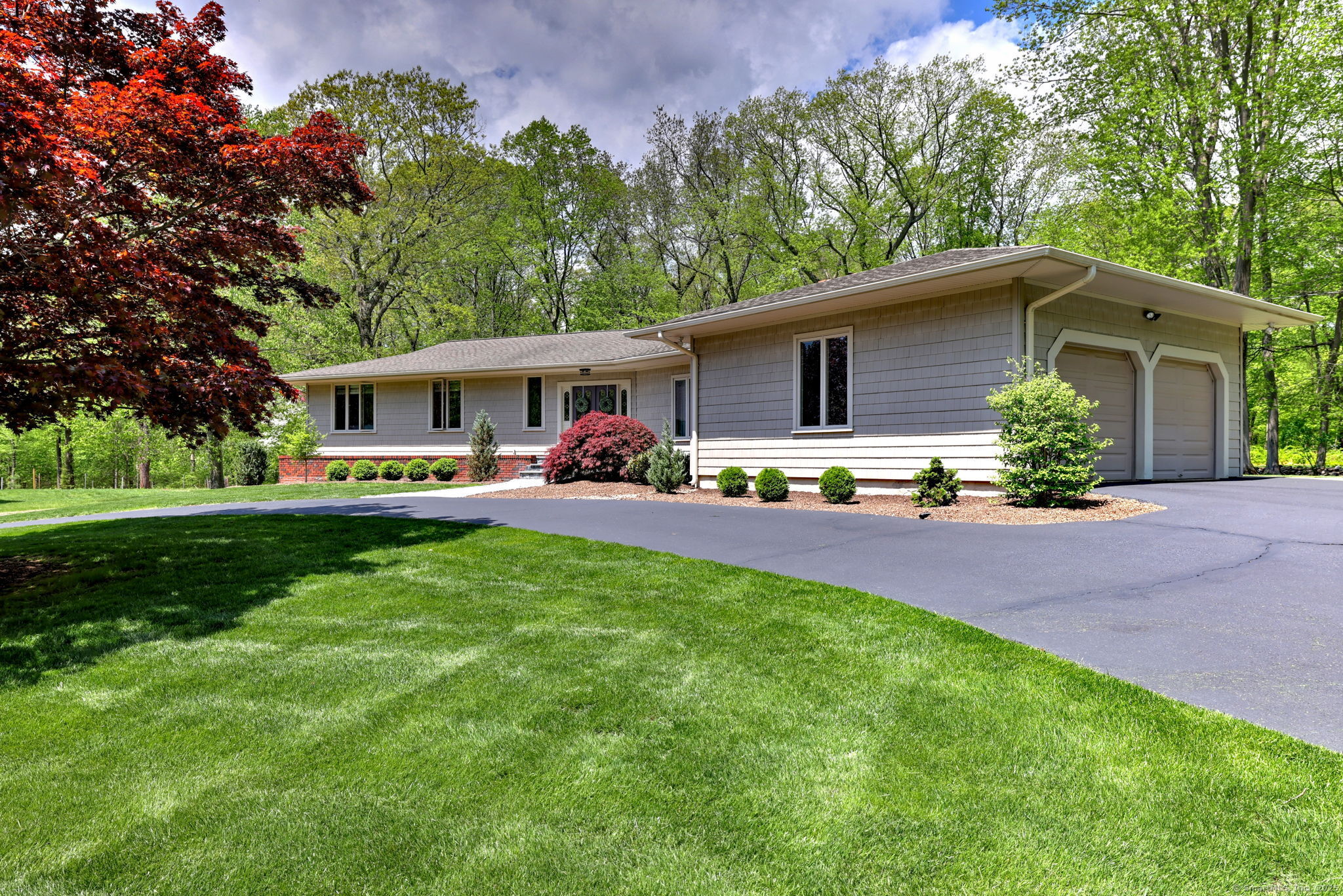 52 Deepdene, Trumbull, Connecticut 06611