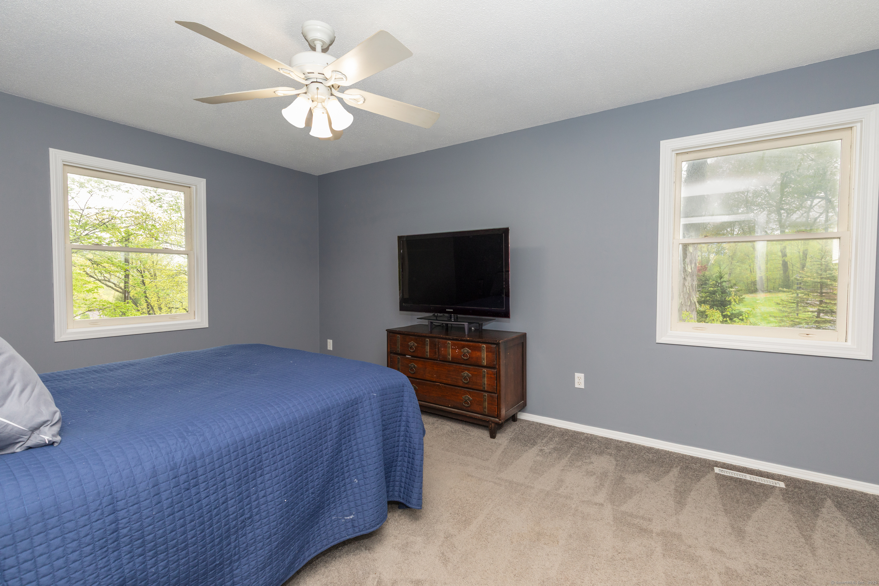 37 Crofut, Naugatuck, Connecticut 06770