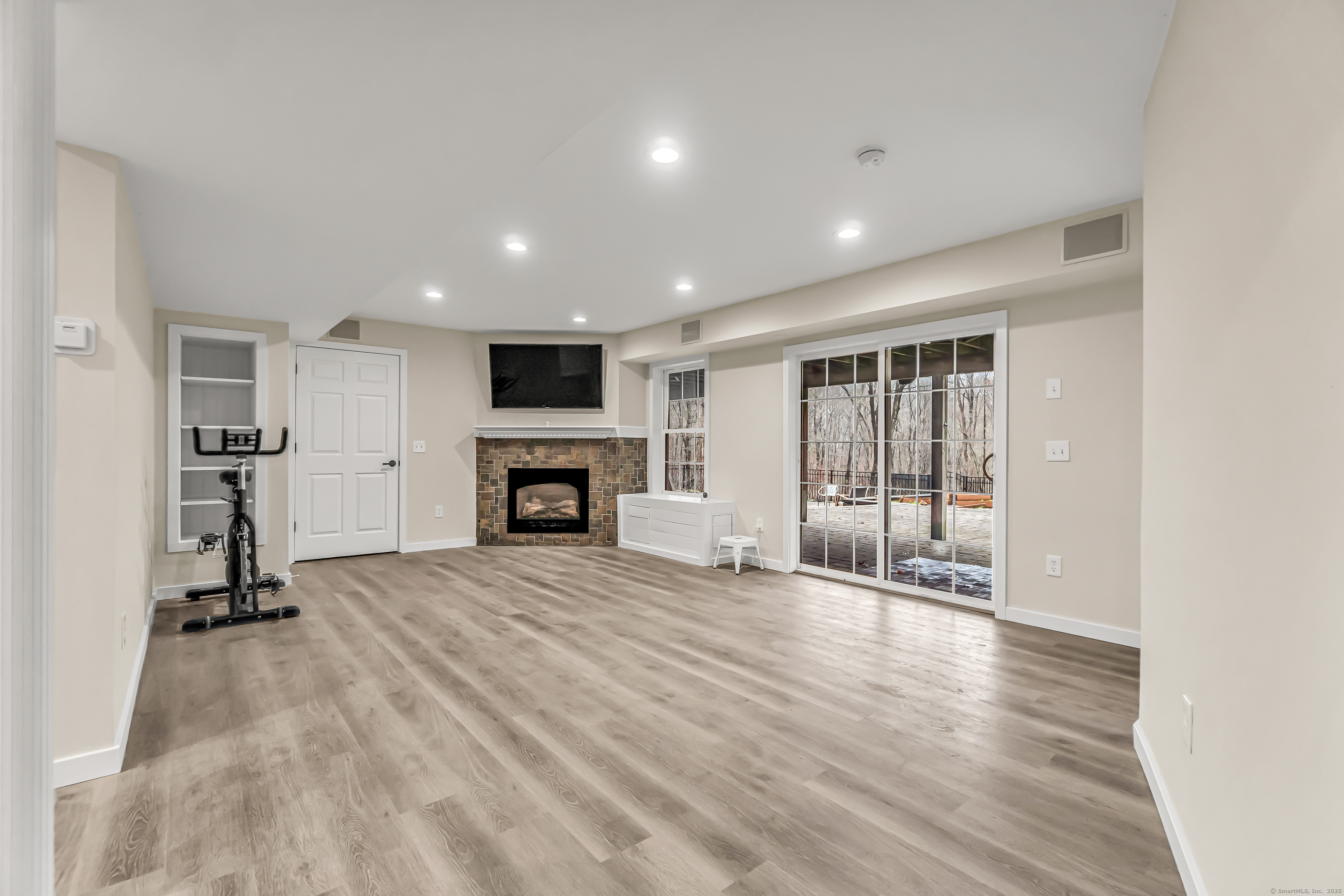 38 Marlin, Newtown, Connecticut 06482