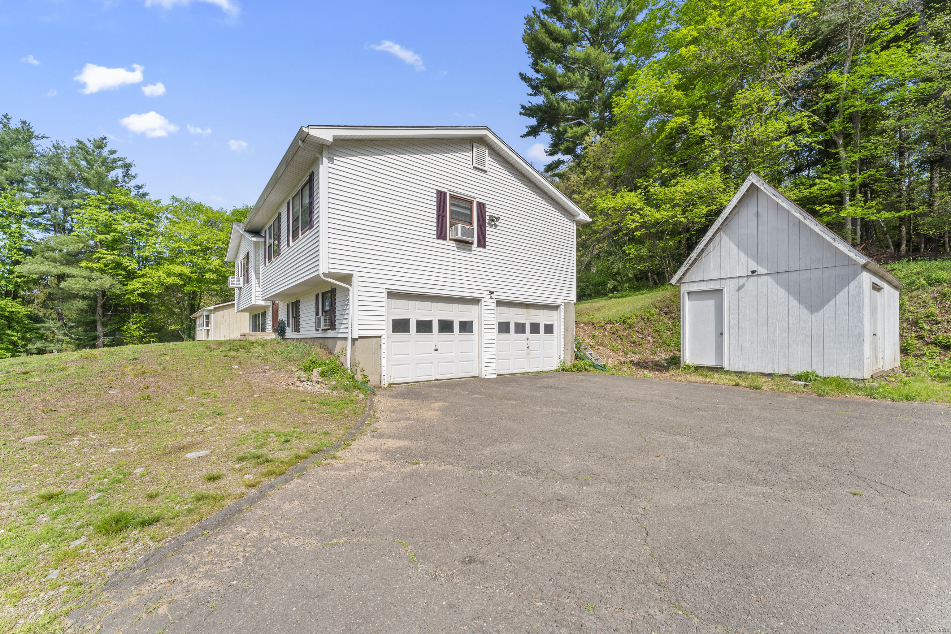 47 Riverside, Newtown, Connecticut 06482