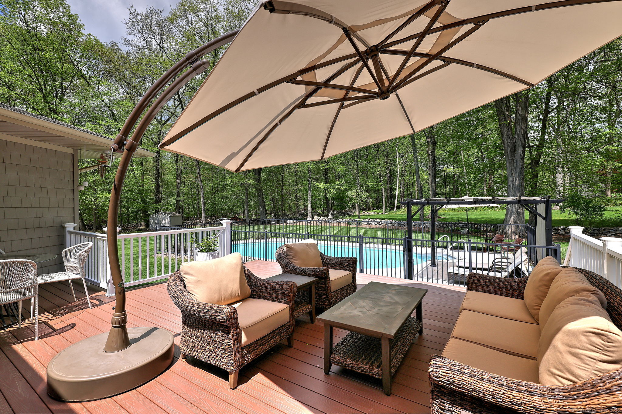 52 Deepdene, Trumbull, Connecticut 06611