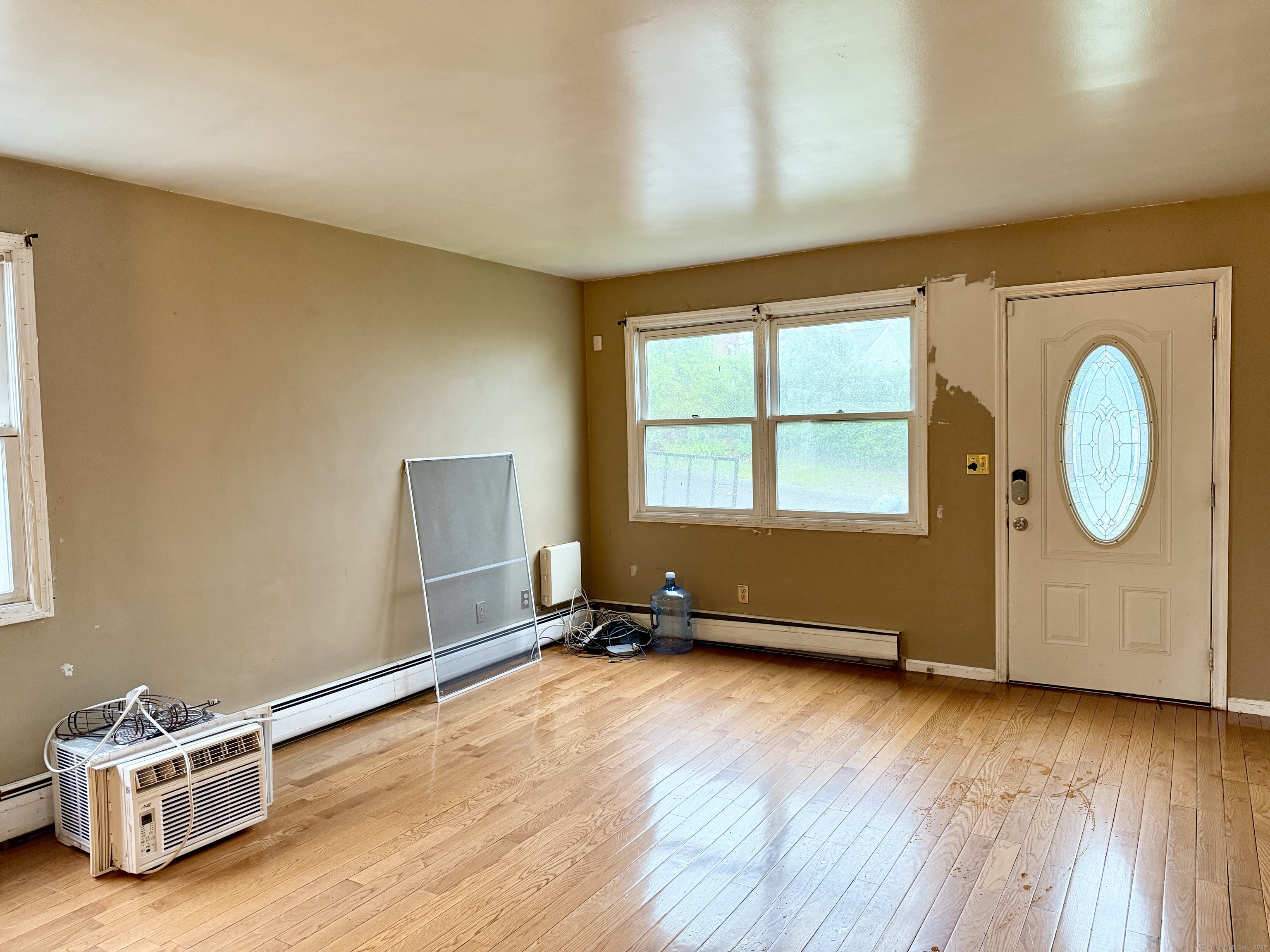 35 Leonard, Stratford, Connecticut 06614