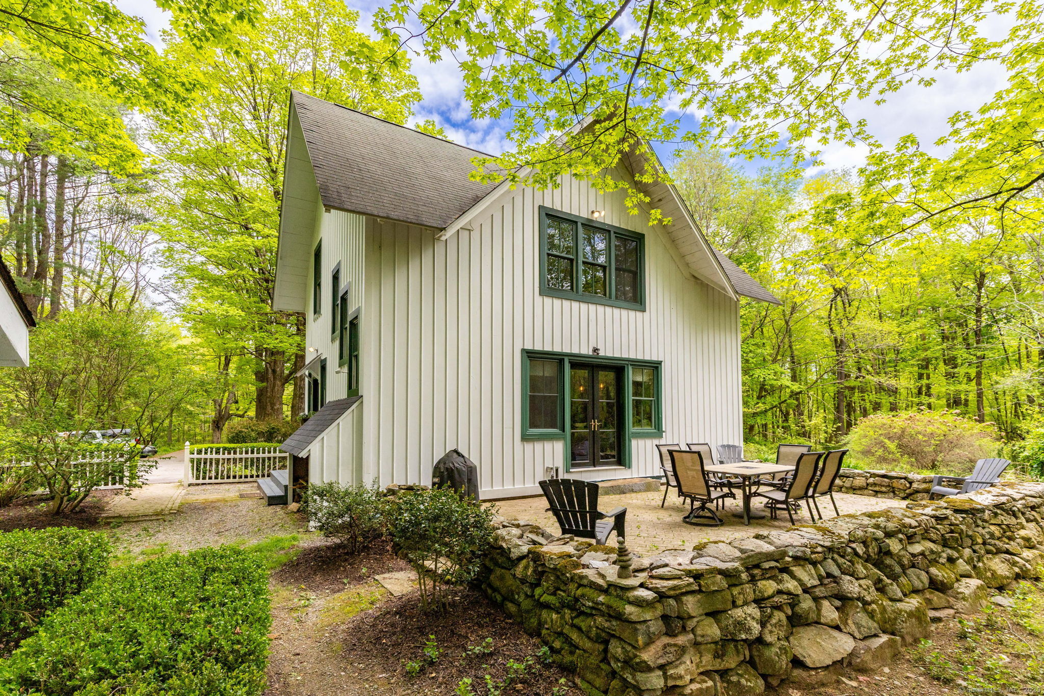 329 Litchfield, Morris, Connecticut 06763