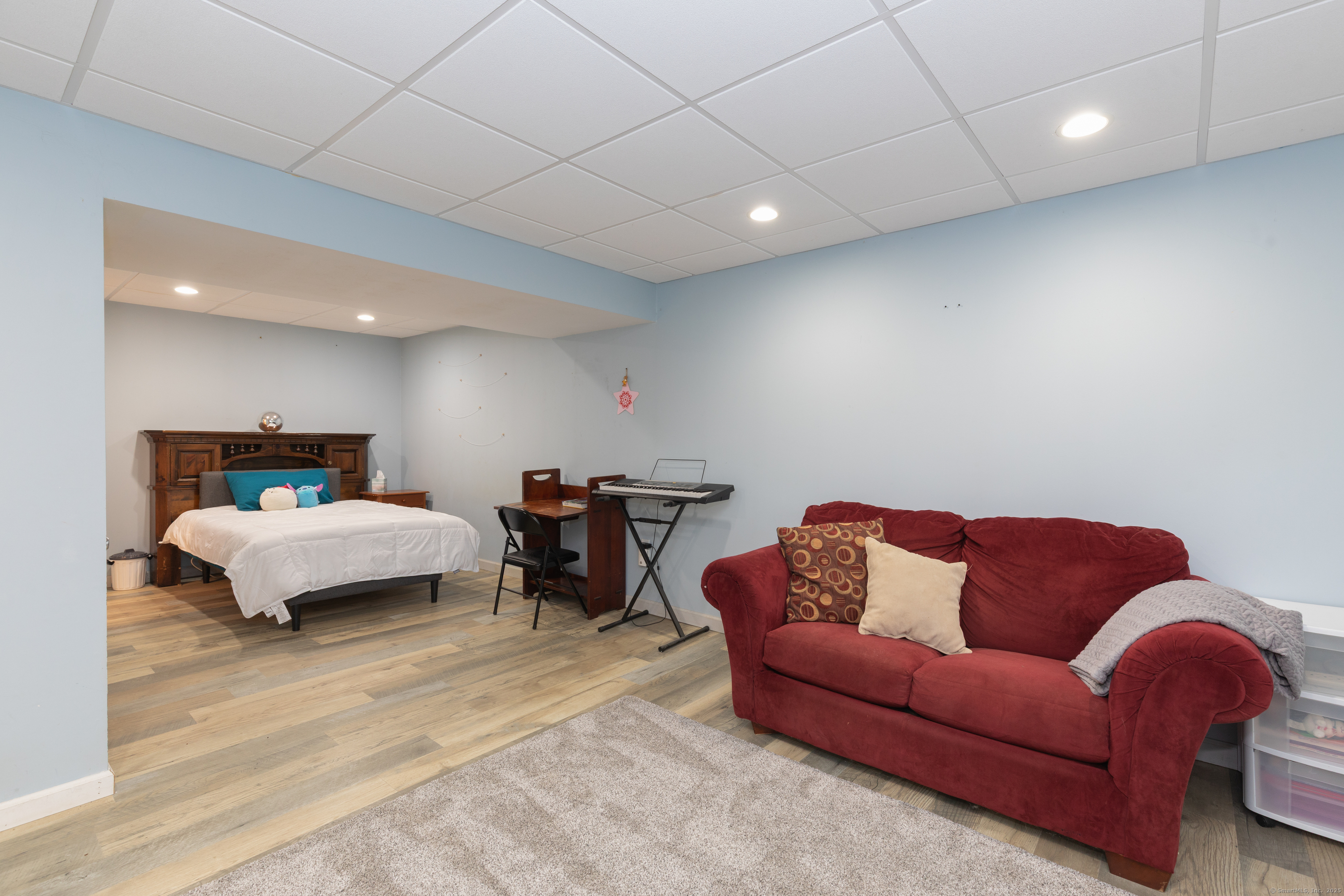 37 Crofut, Naugatuck, Connecticut 06770