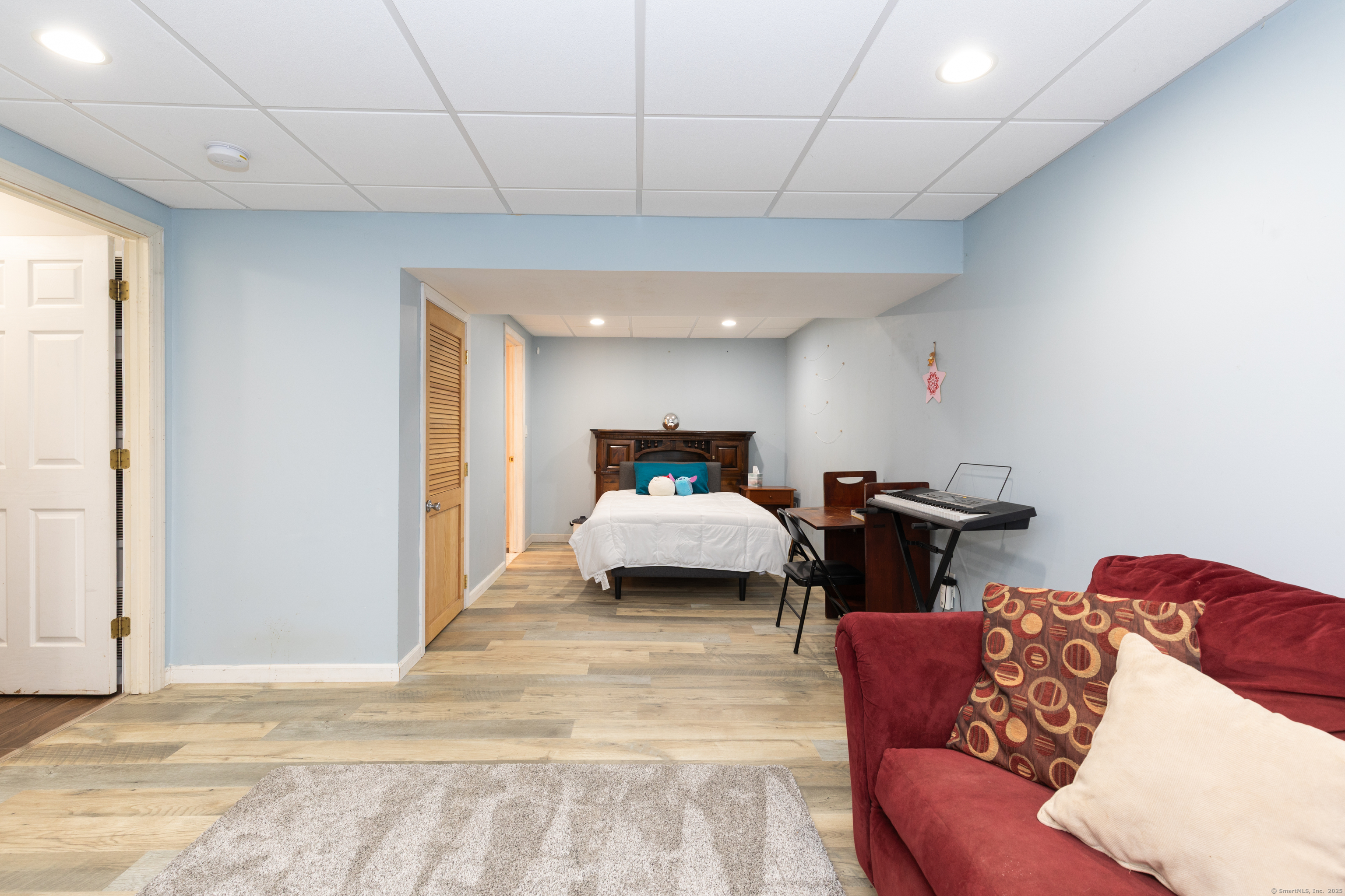 37 Crofut, Naugatuck, Connecticut 06770