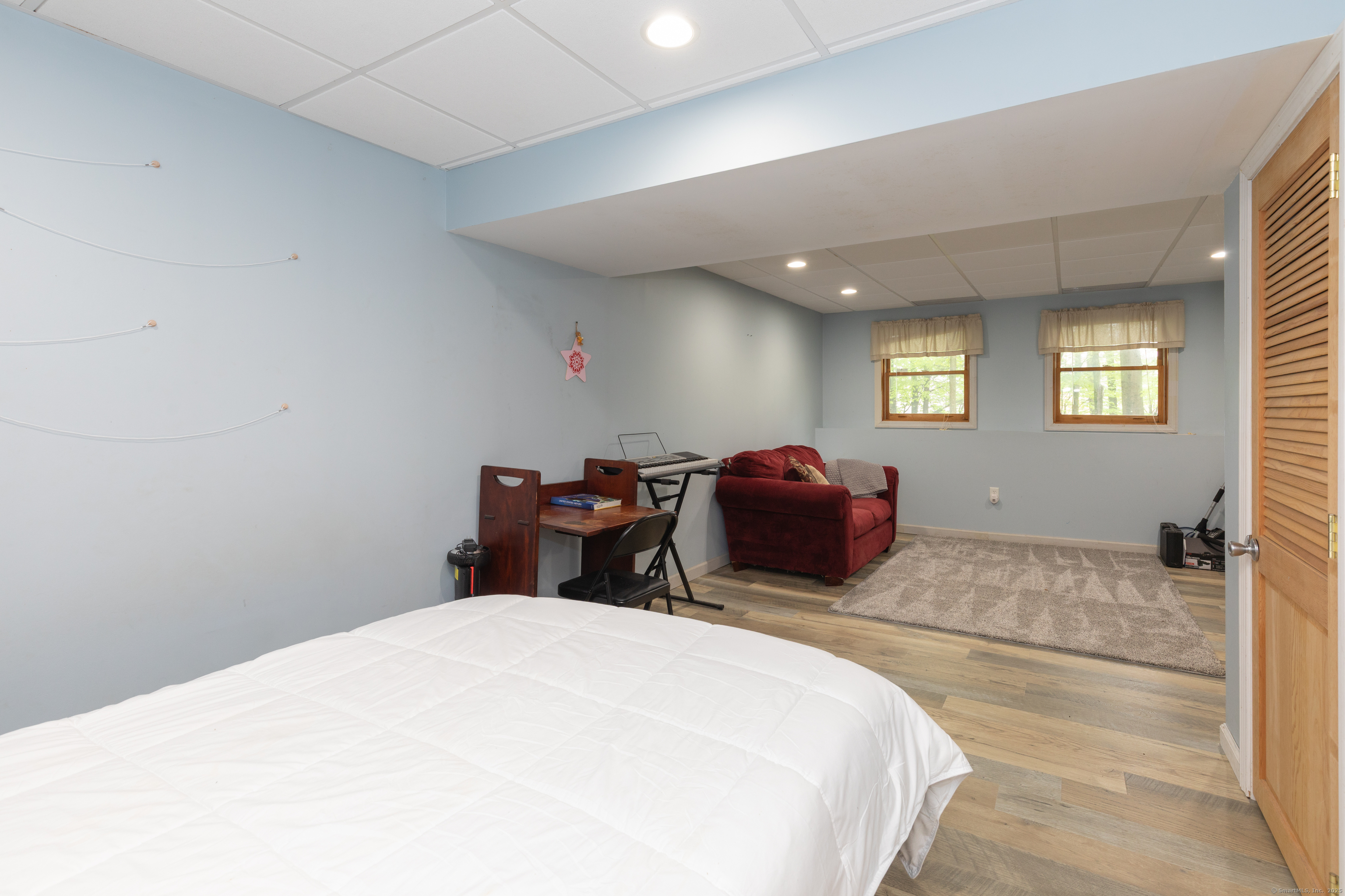 37 Crofut, Naugatuck, Connecticut 06770