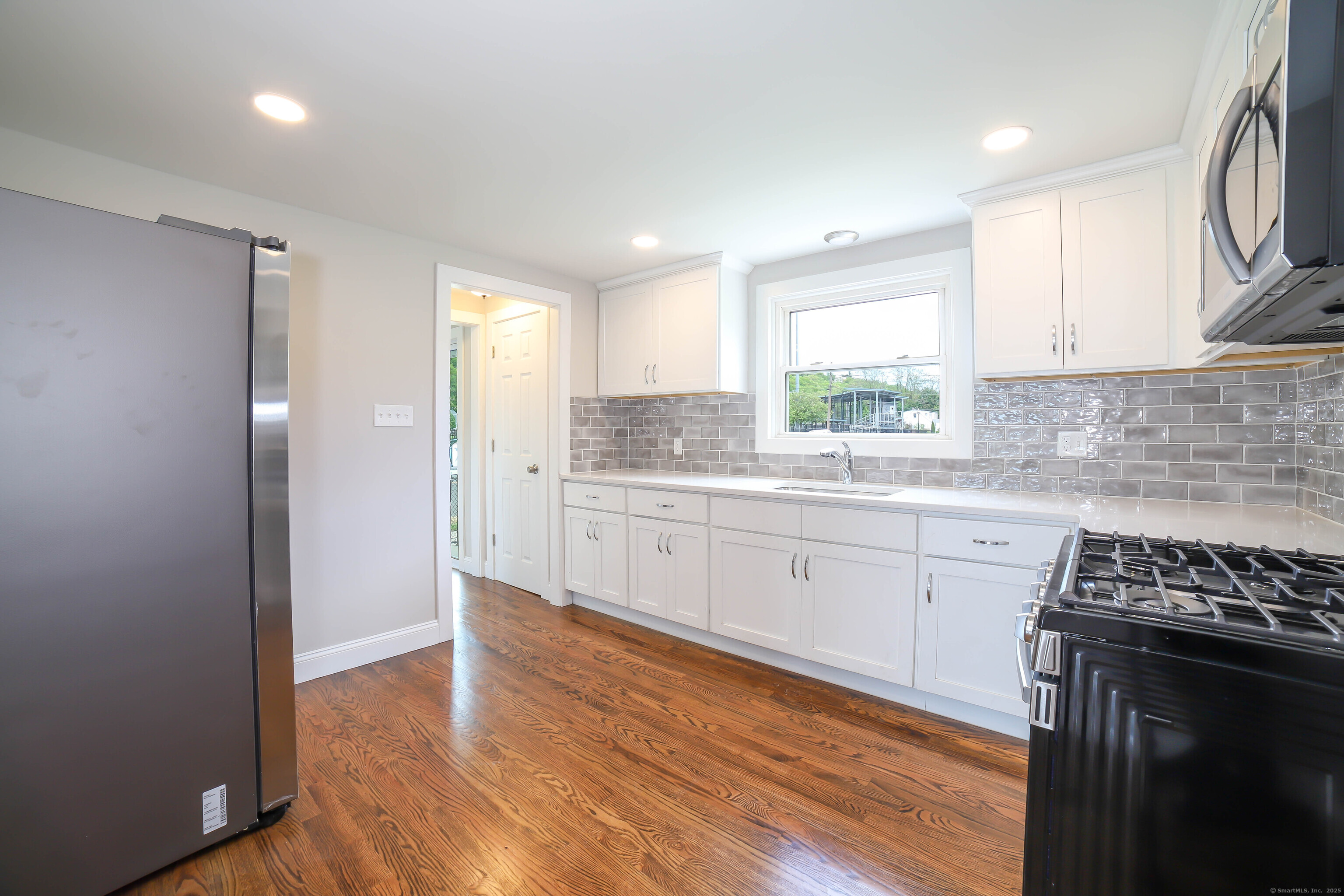 523 Newhall, Hamden, Connecticut 06517