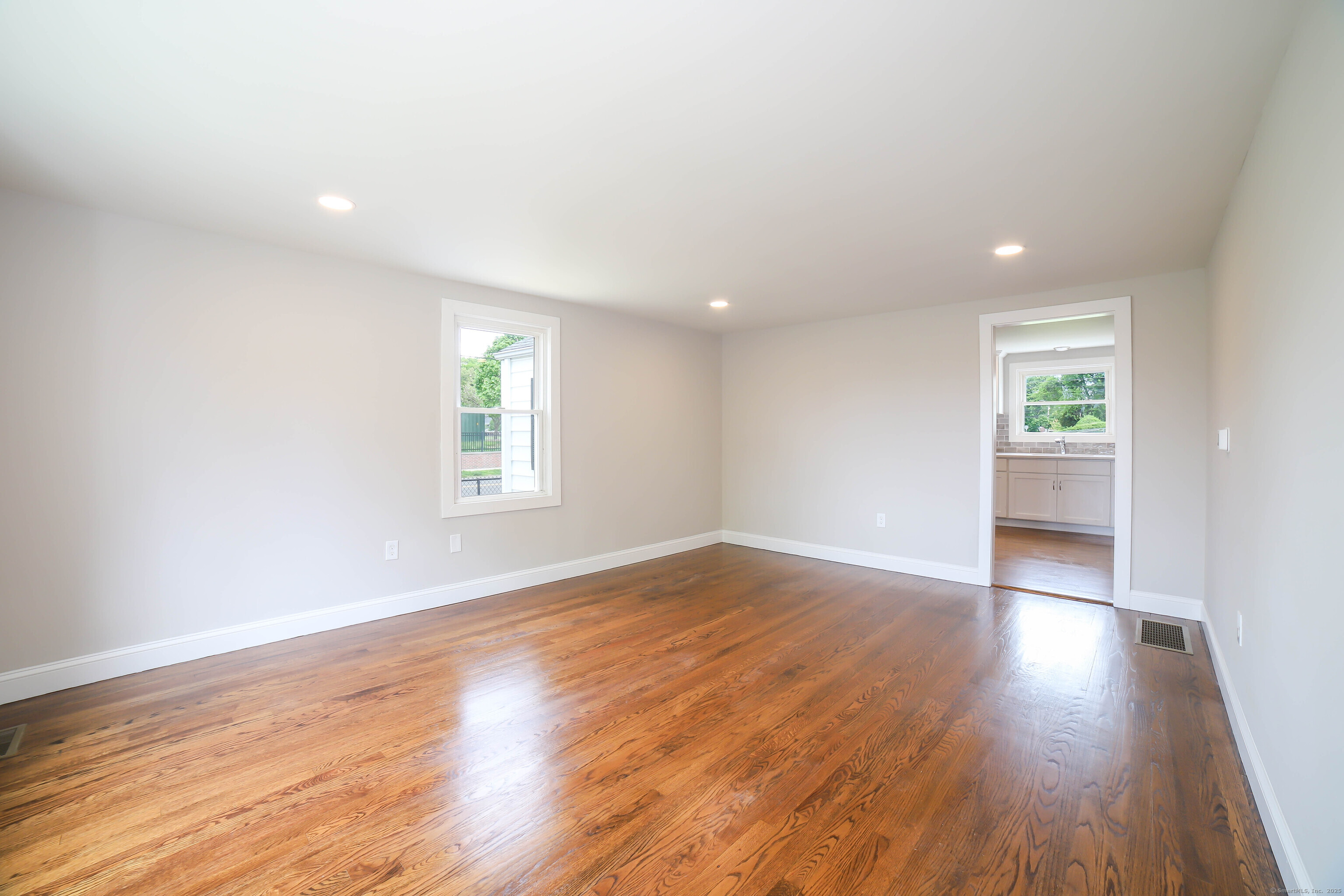 523 Newhall, Hamden, Connecticut 06517