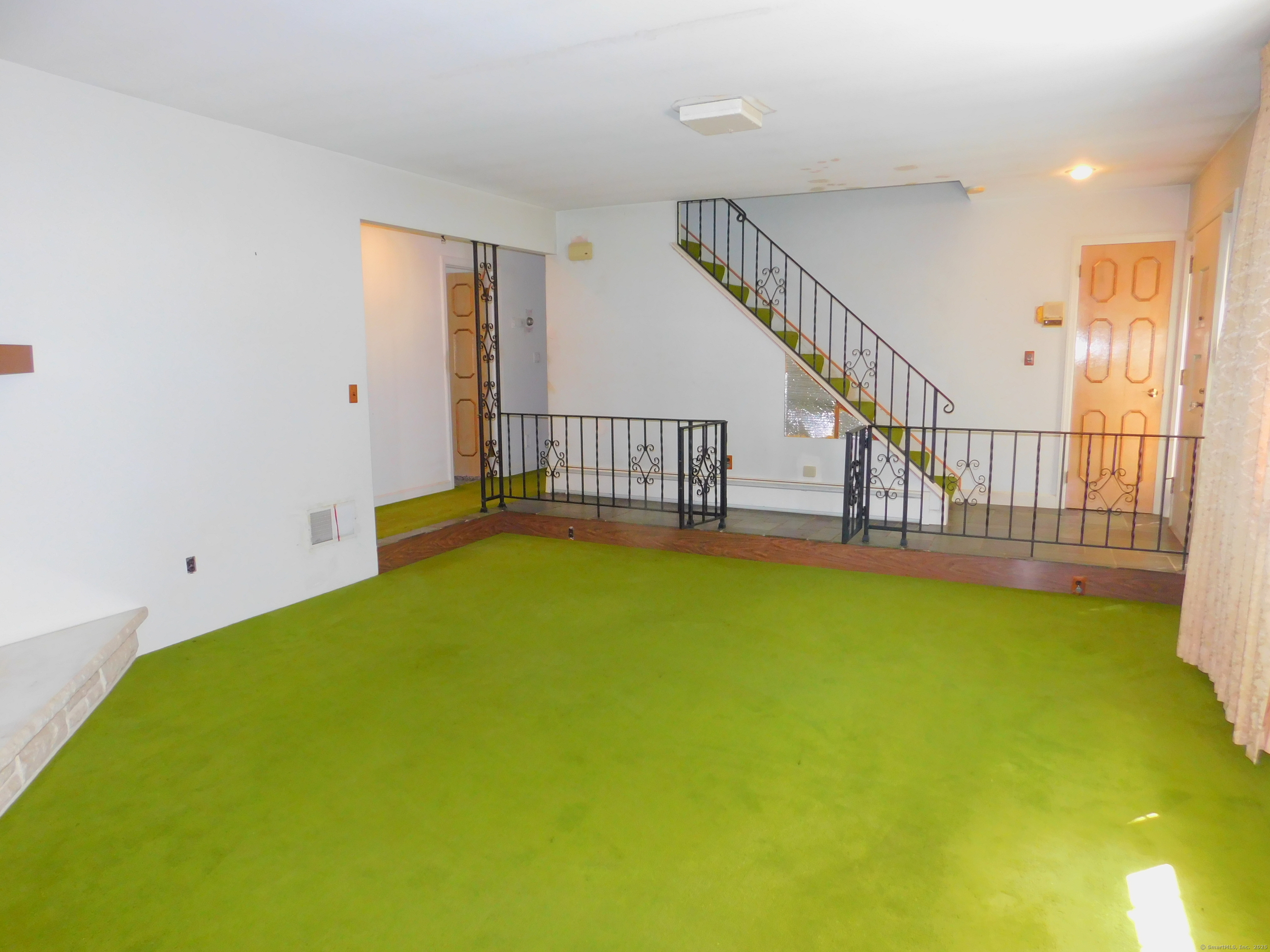29 Barholm, Stamford, Connecticut 06907