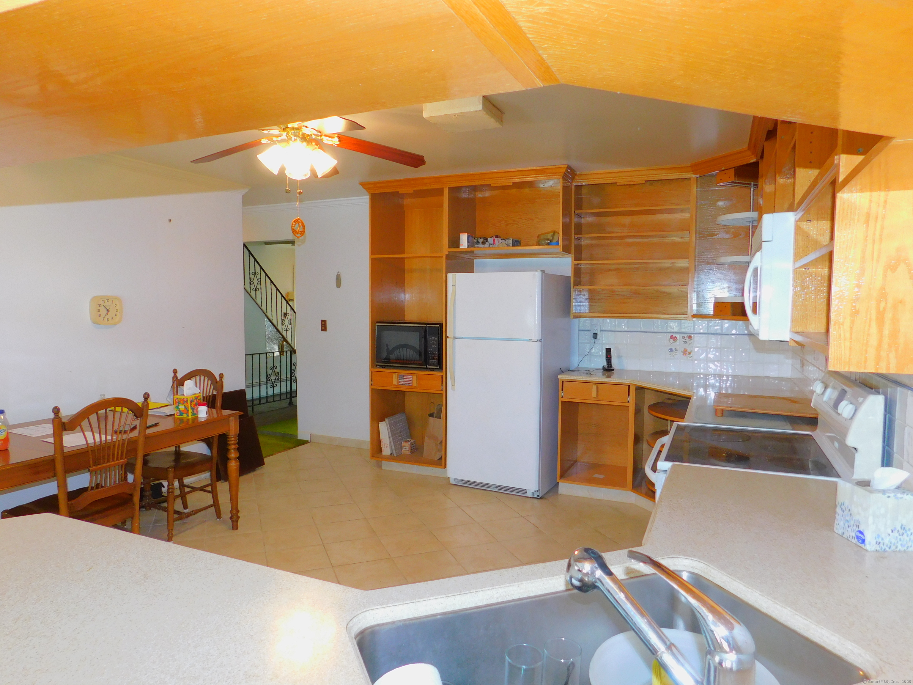 29 Barholm, Stamford, Connecticut 06907