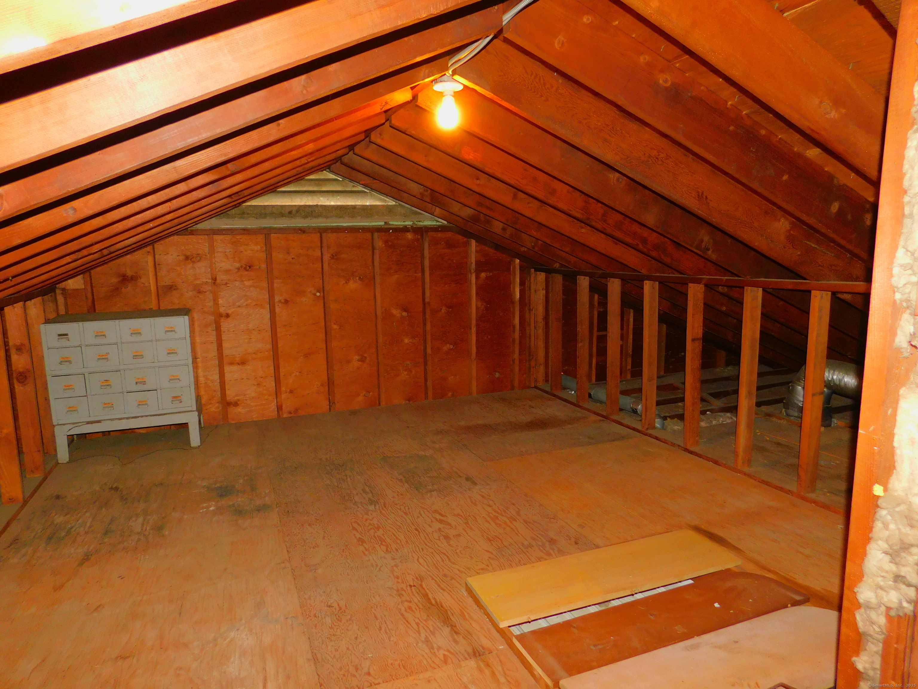 29 Barholm, Stamford, Connecticut 06907