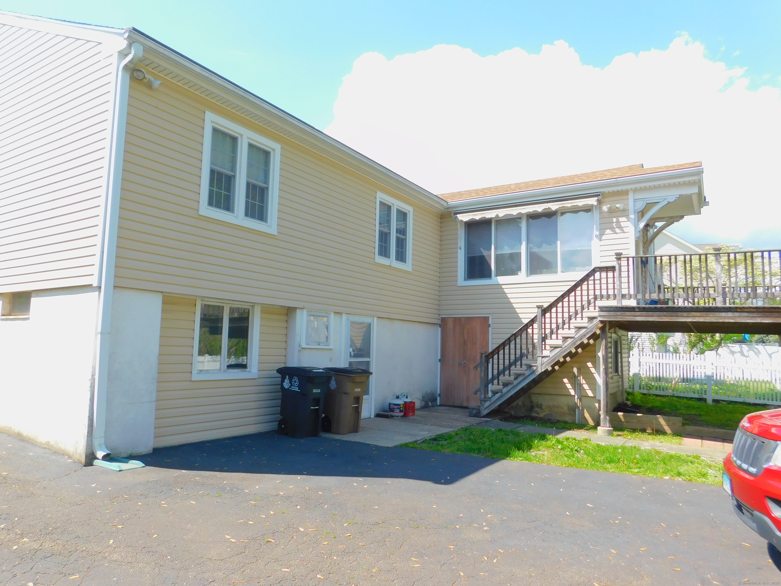 29 Barholm, Stamford, Connecticut 06907