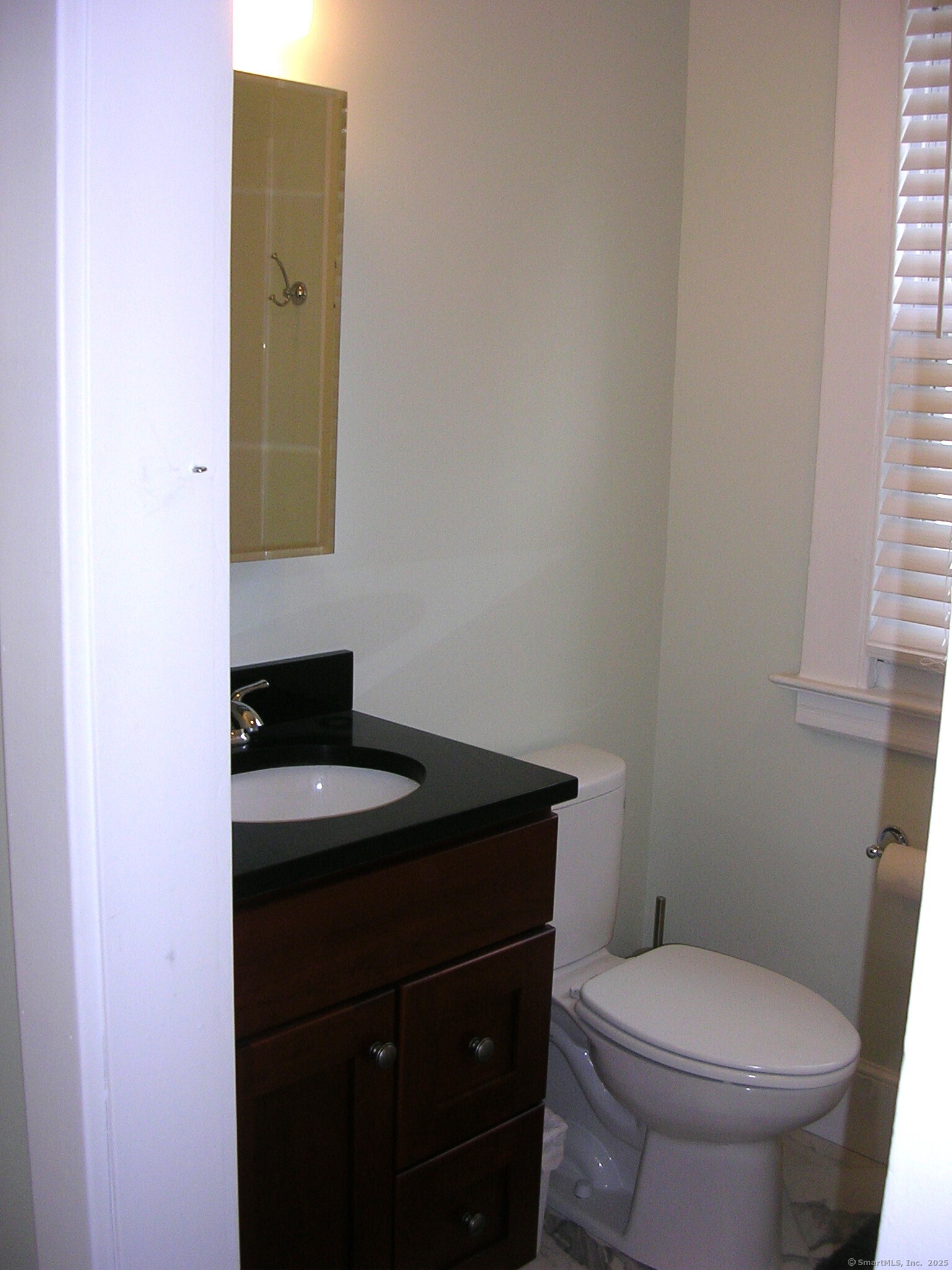 2868 Dixwell, Hamden, Connecticut 06518