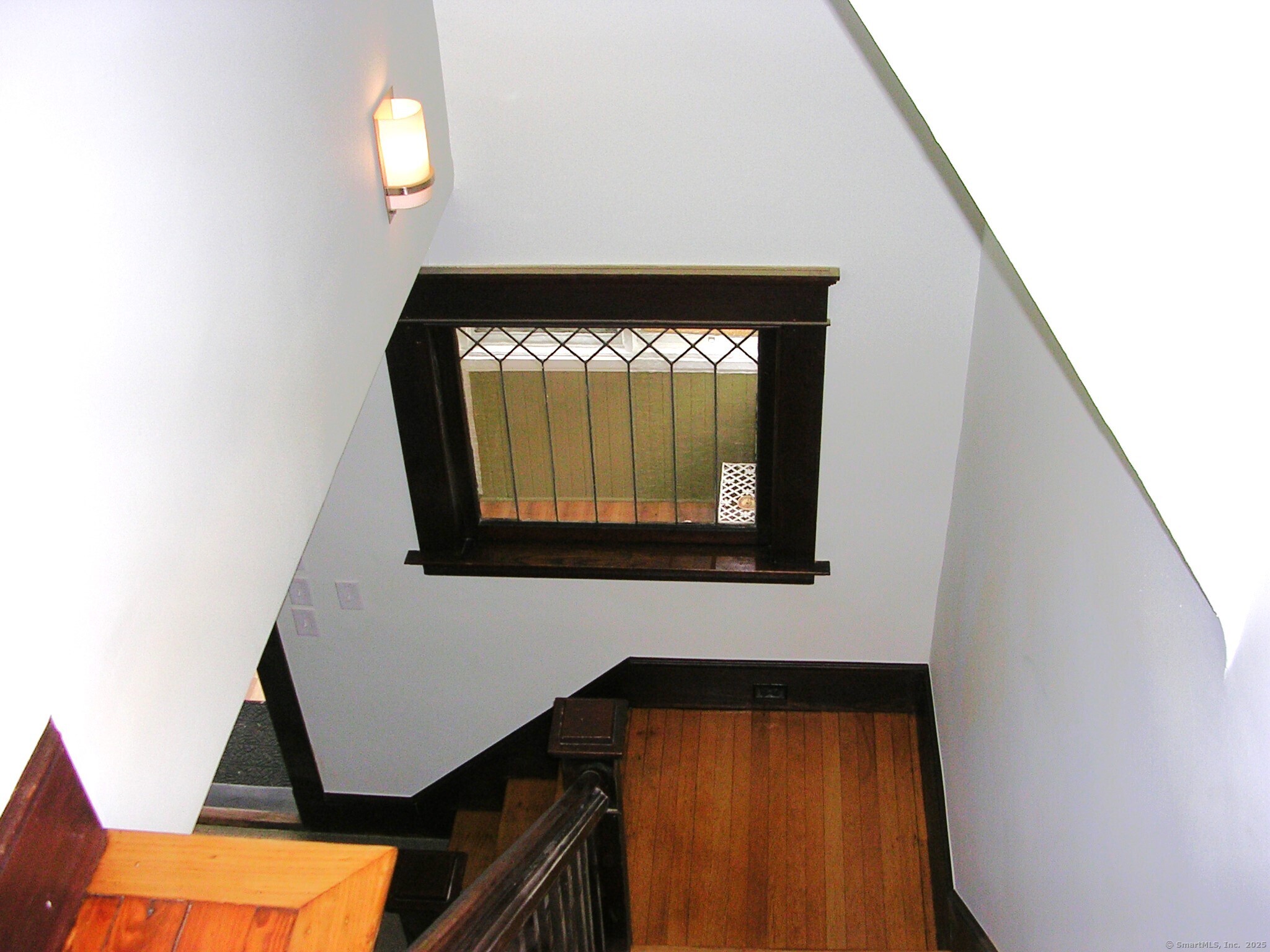 2868 Dixwell, Hamden, Connecticut 06518