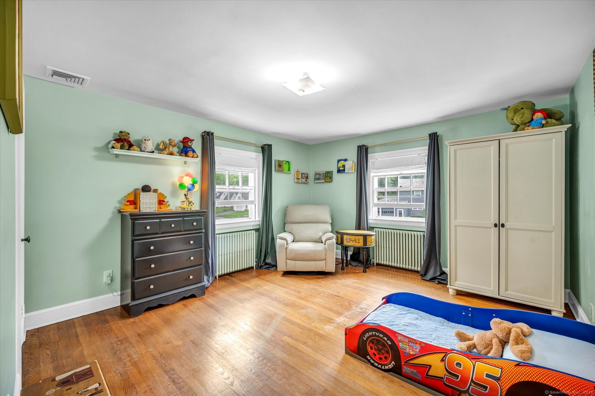 10 Meadowbrook, Hamden, Connecticut 06517