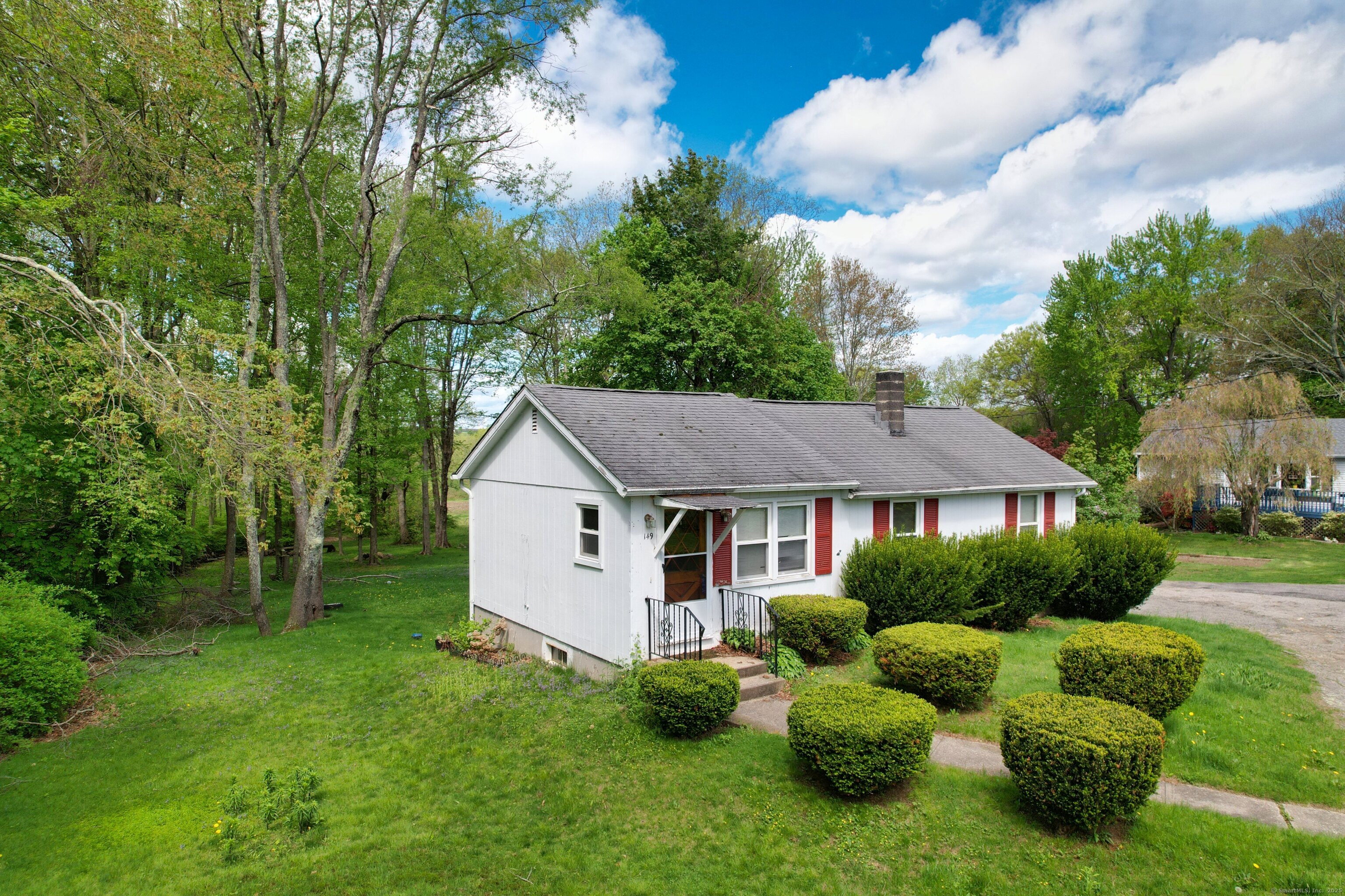 149 Farview, Watertown, Connecticut 06795