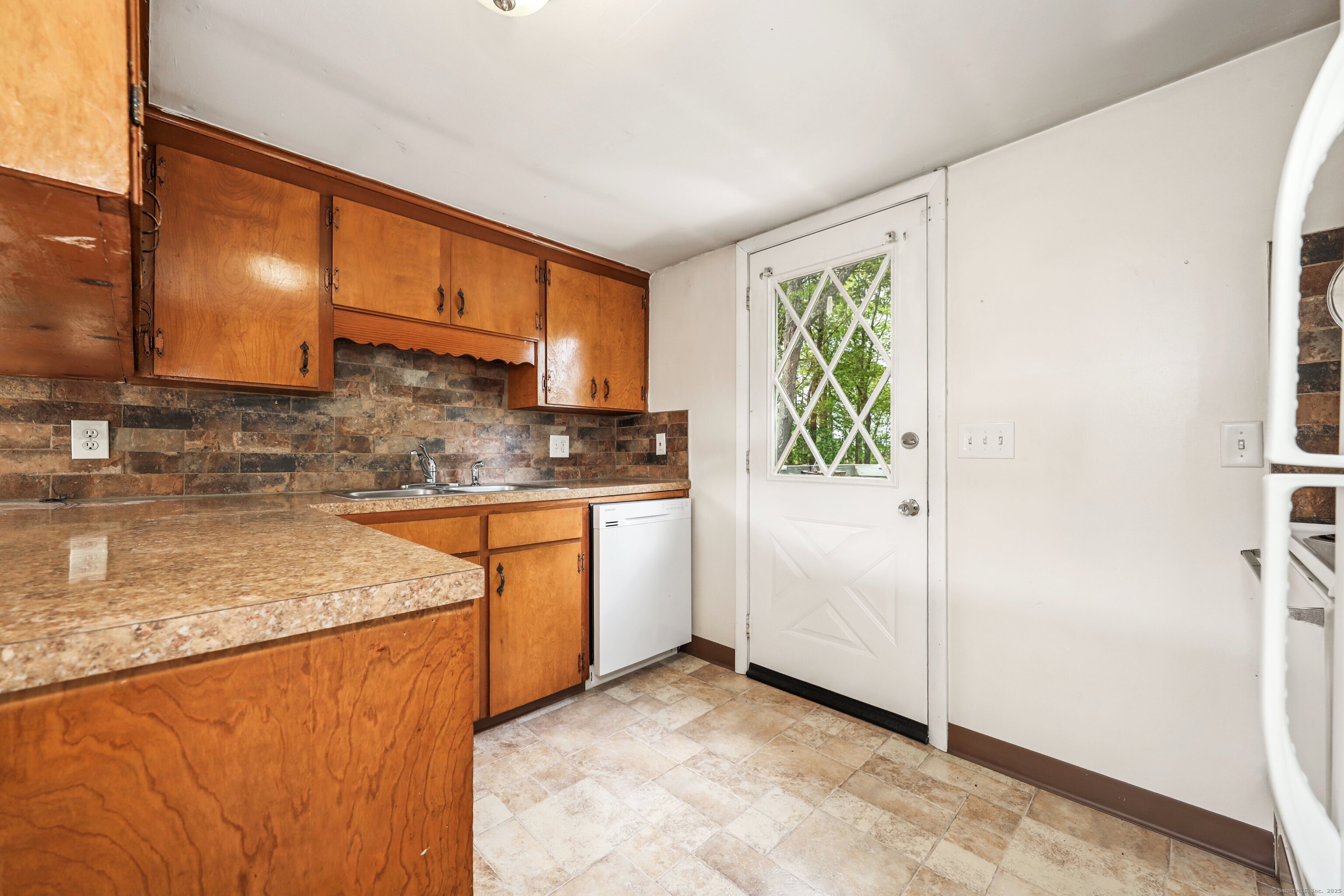 149 Farview, Watertown, Connecticut 06795