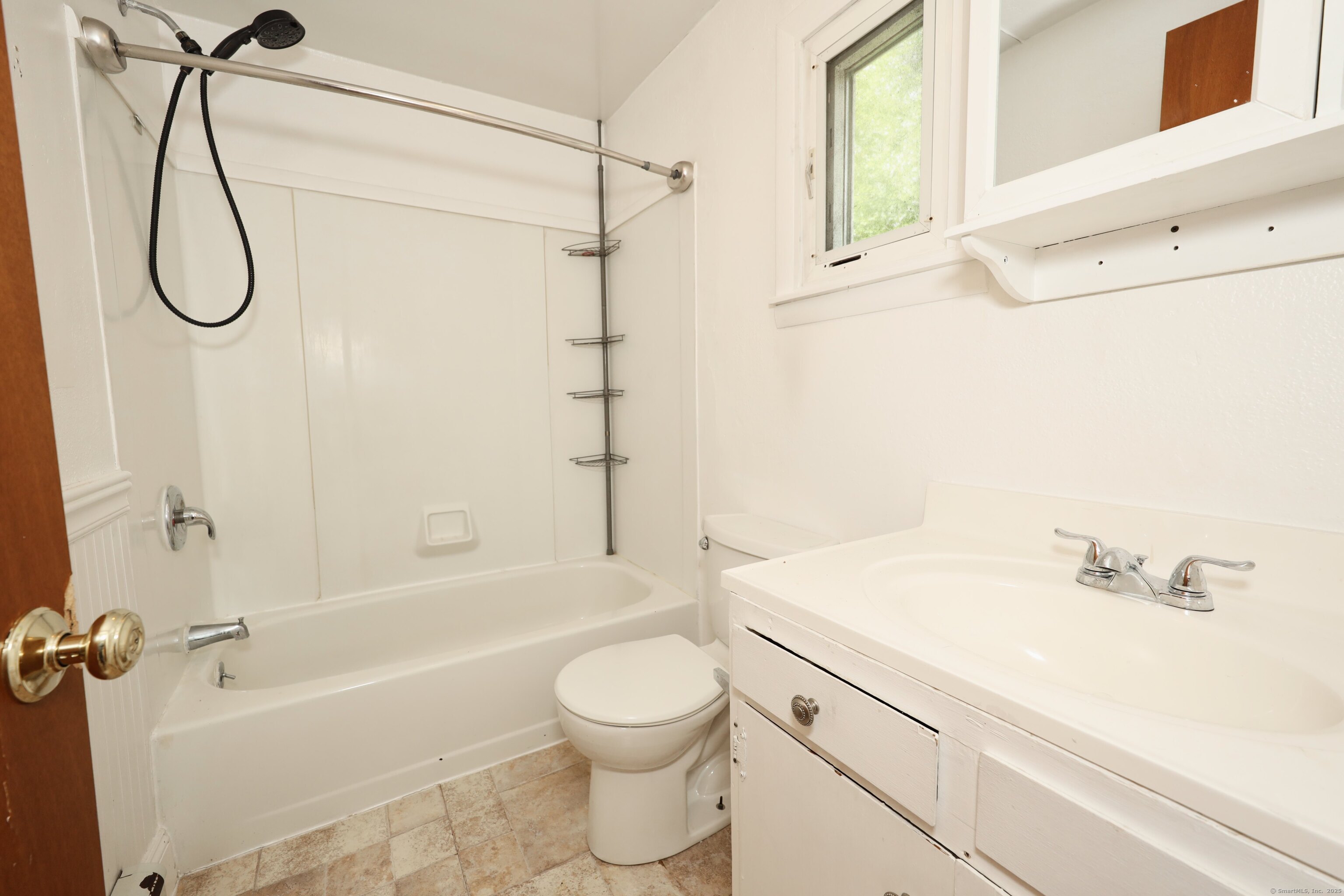 149 Farview, Watertown, Connecticut 06795