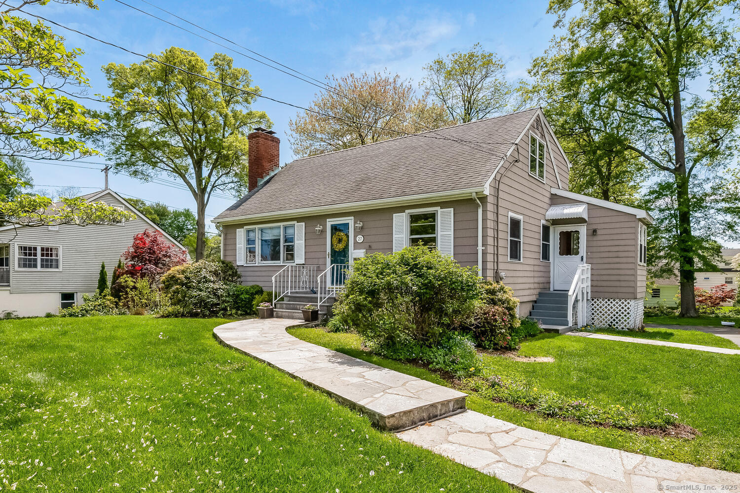 27 Brookdale, Fairfield, Connecticut 06824
