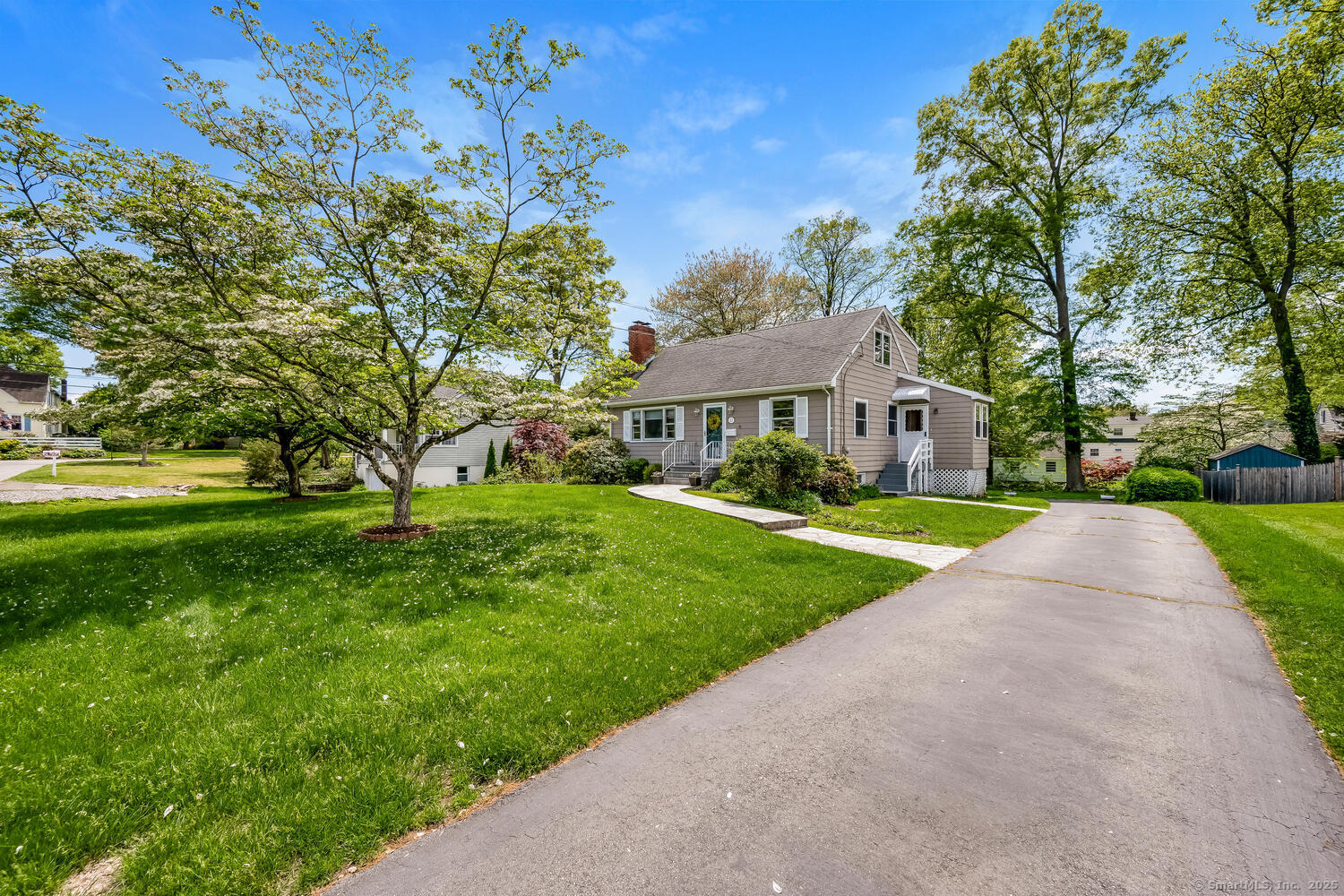 27 Brookdale, Fairfield, Connecticut 06824