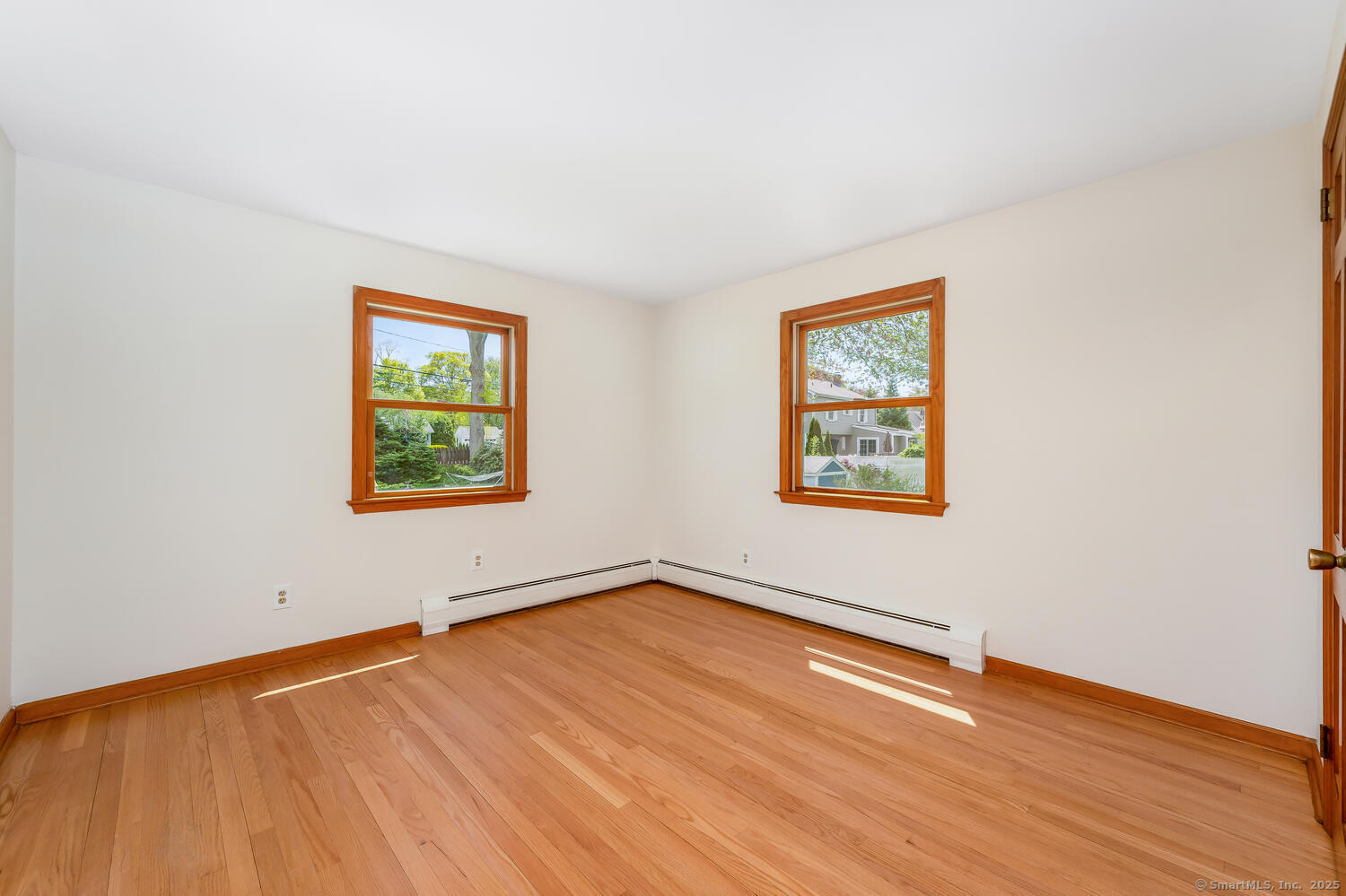 27 Brookdale, Fairfield, Connecticut 06824