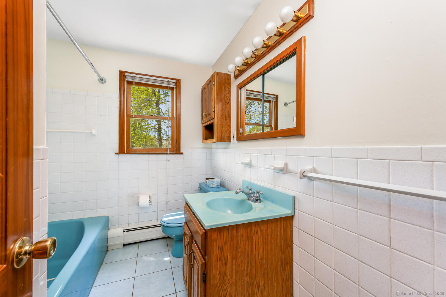 27 Brookdale, Fairfield, Connecticut 06824