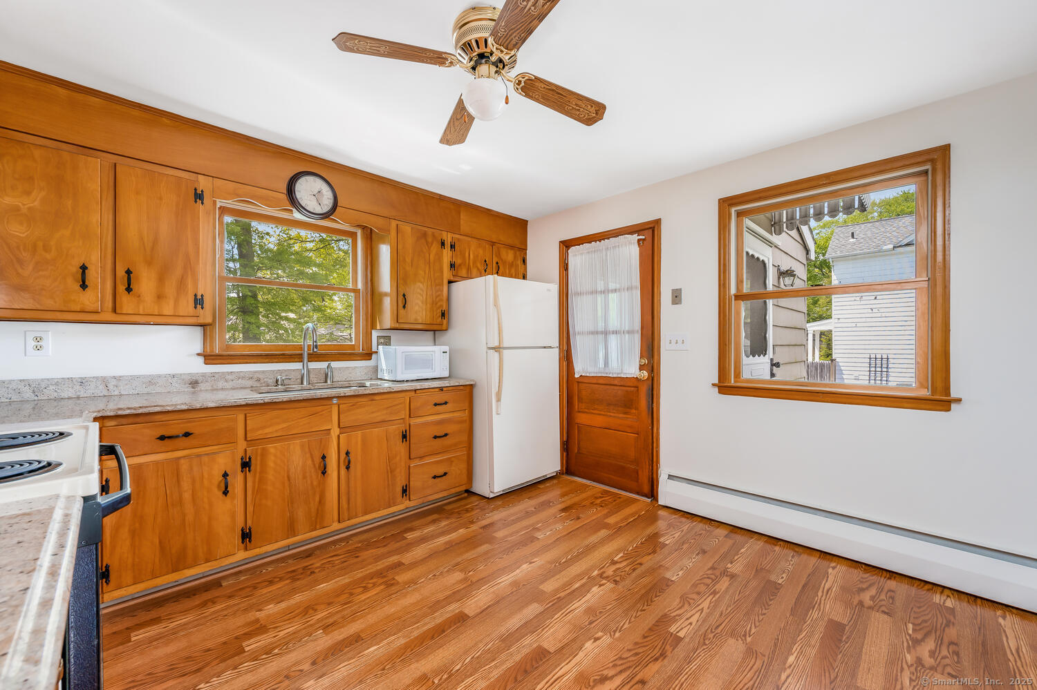 27 Brookdale, Fairfield, Connecticut 06824