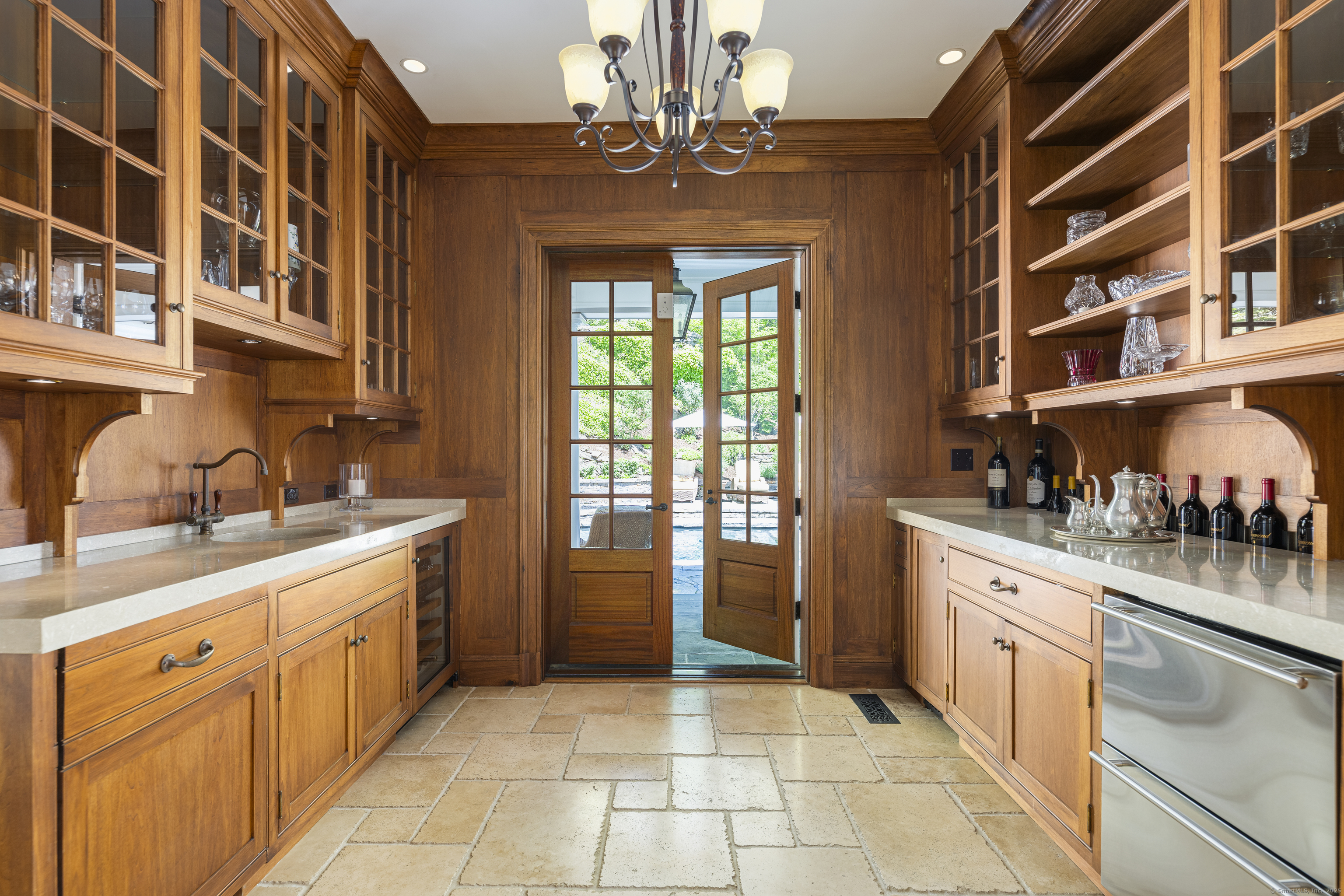 10 Cross, Darien, Connecticut 06820