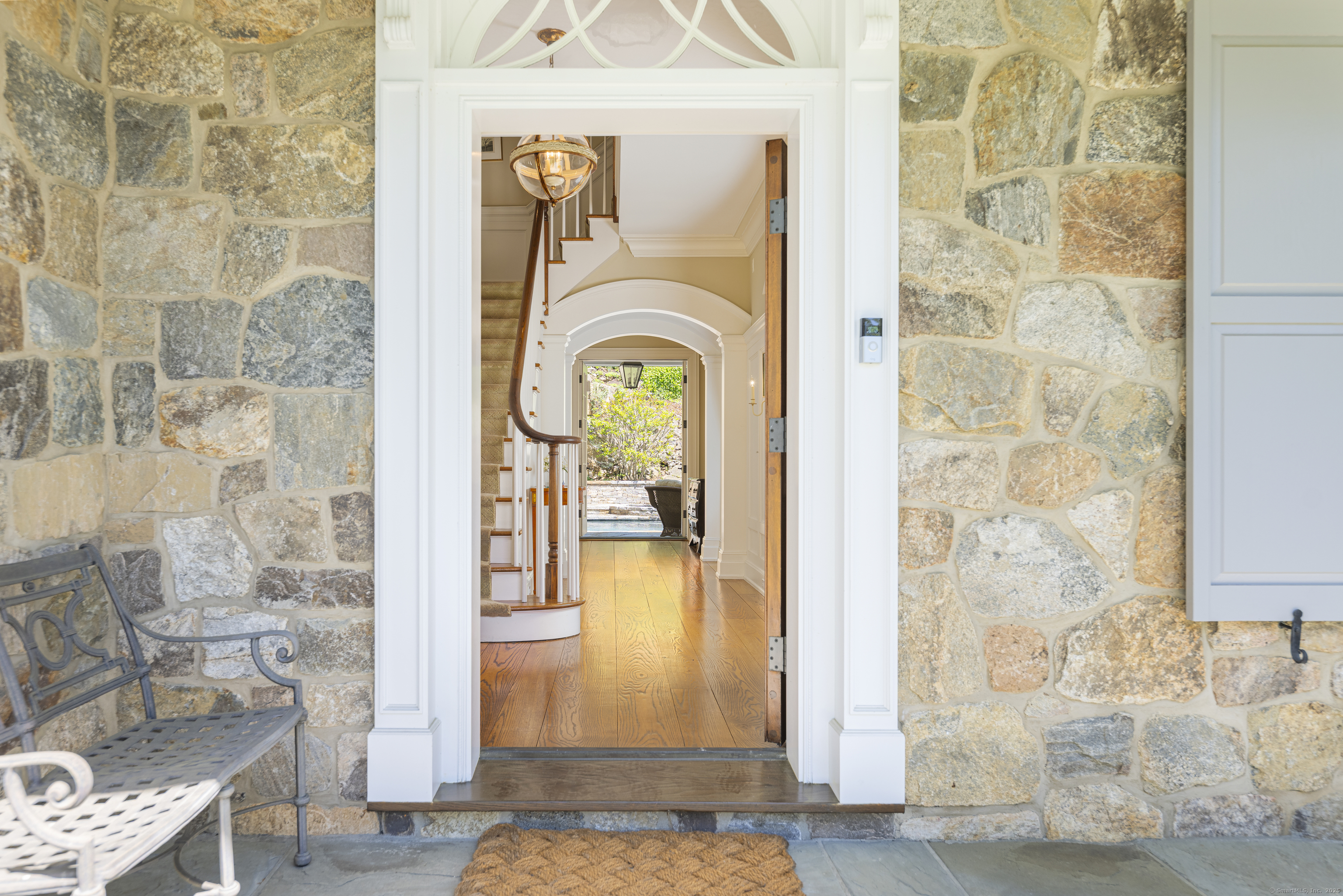 10 Cross, Darien, Connecticut 06820