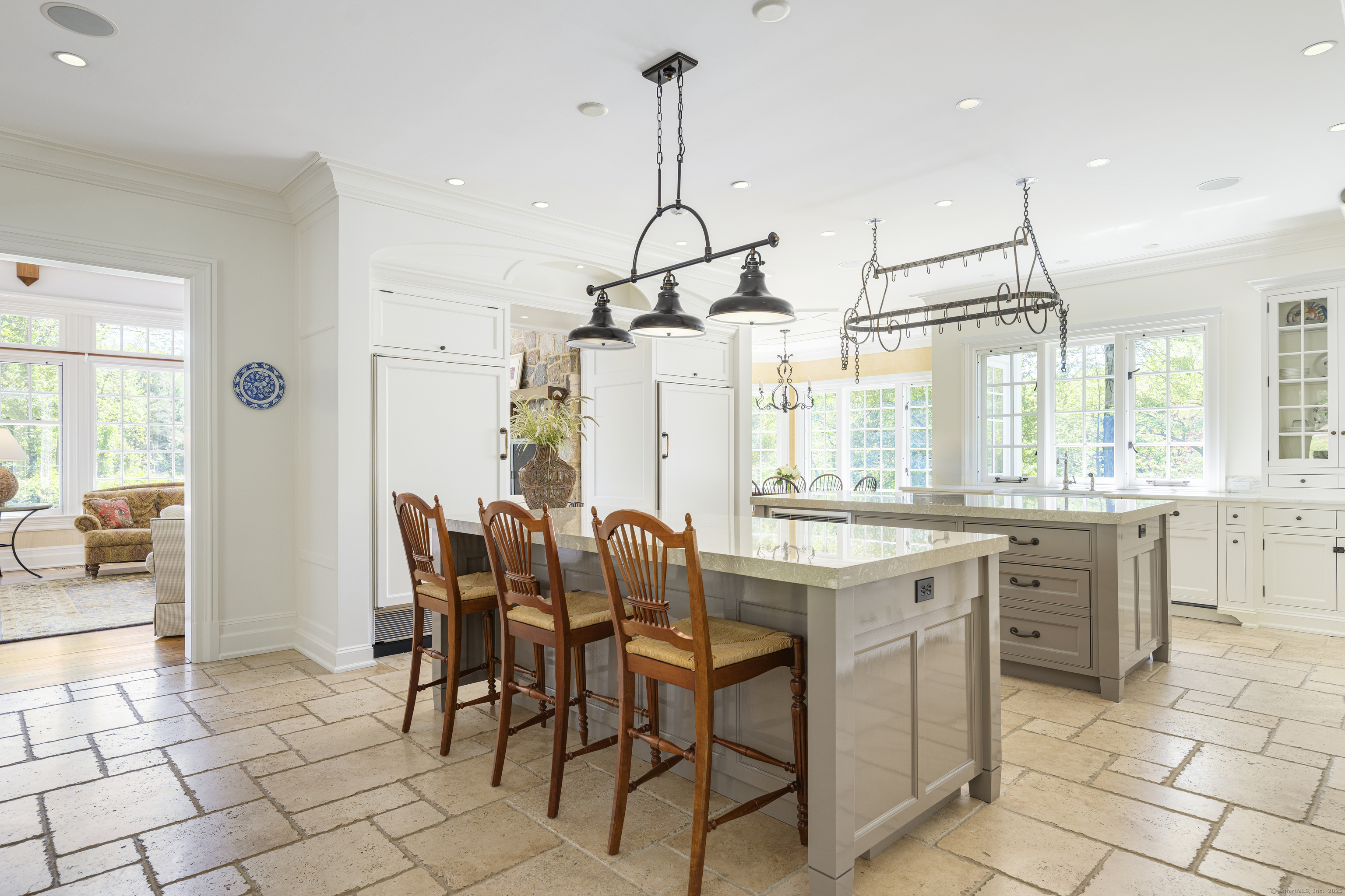 10 Cross, Darien, Connecticut 06820
