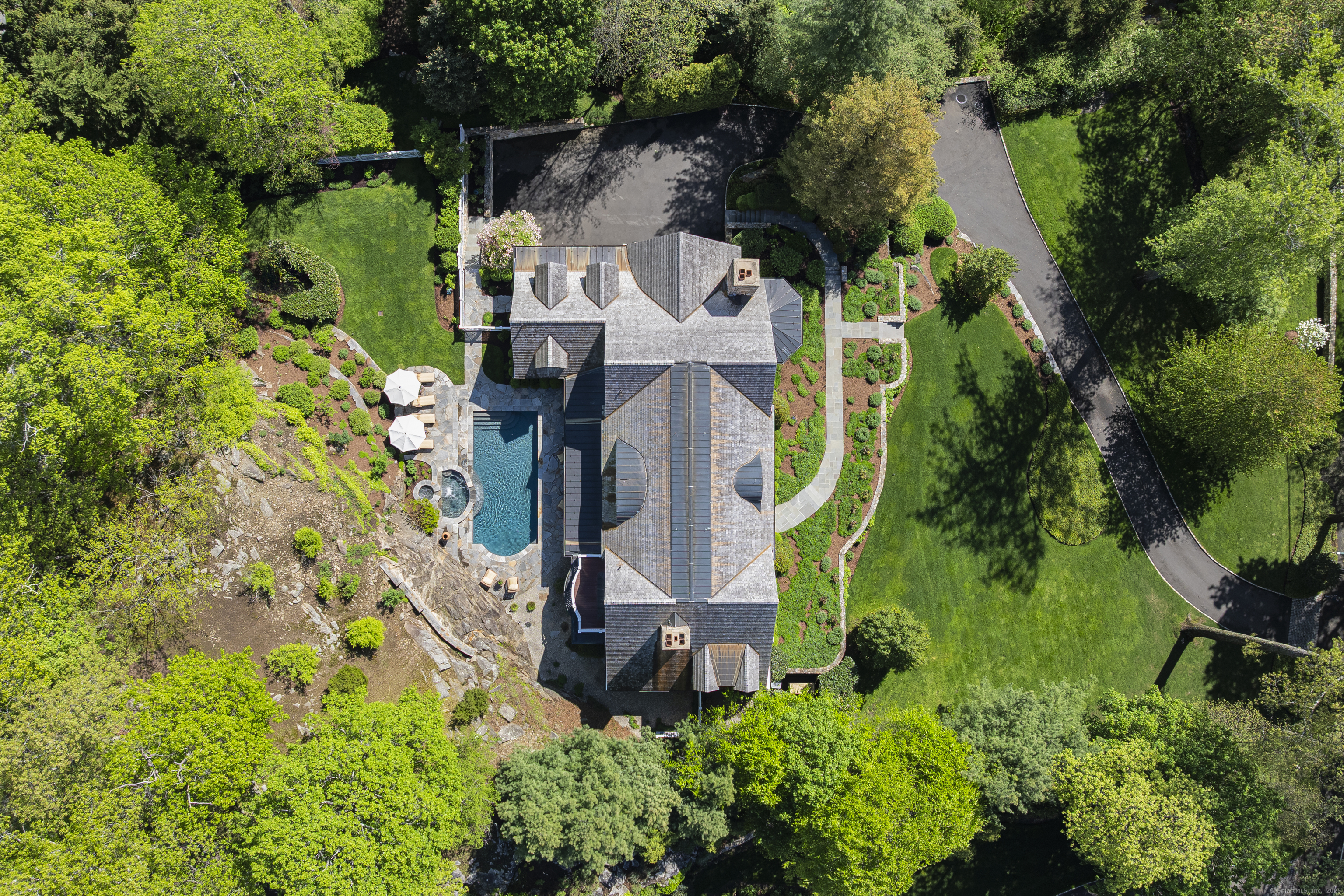 10 Cross, Darien, Connecticut 06820