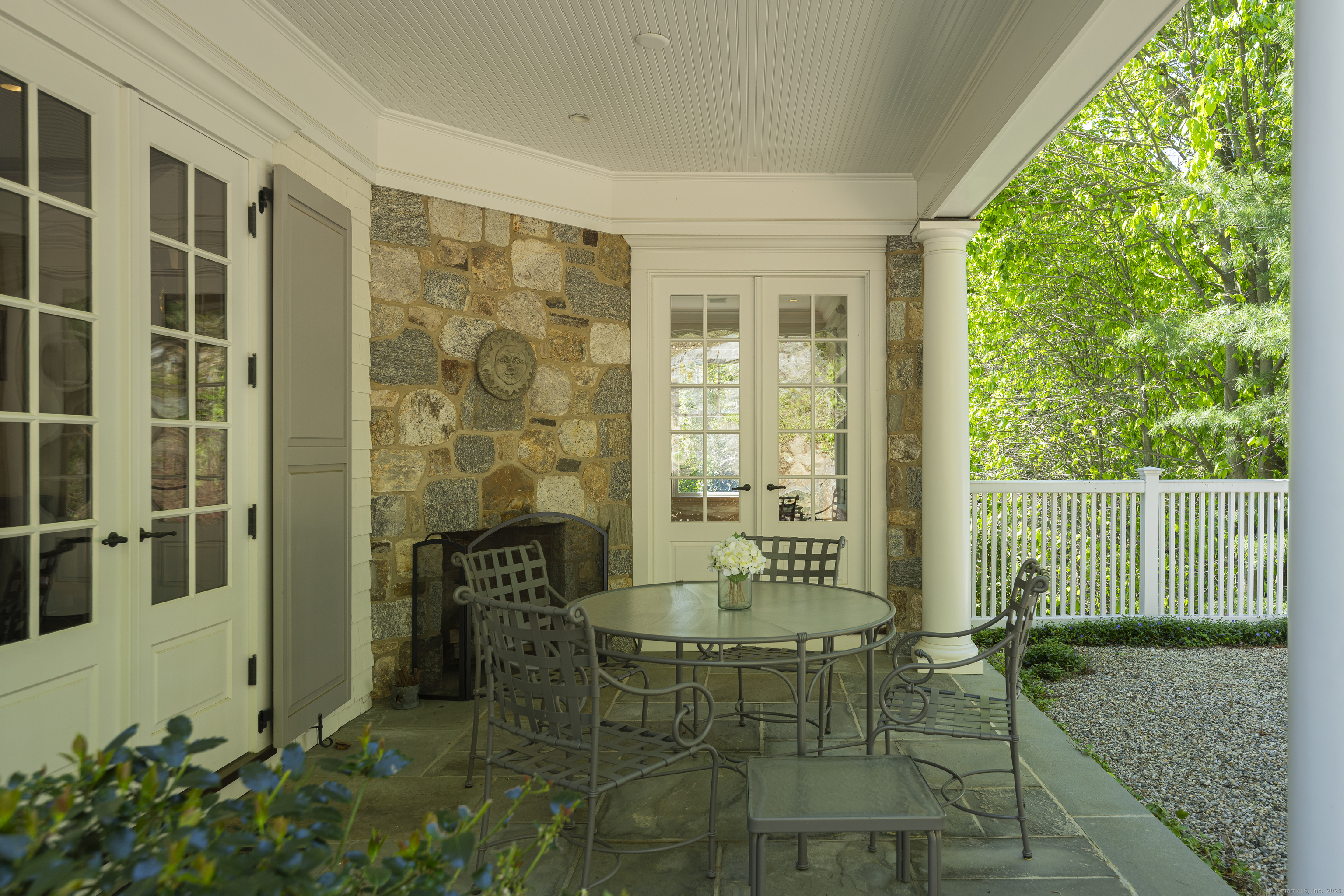 10 Cross, Darien, Connecticut 06820