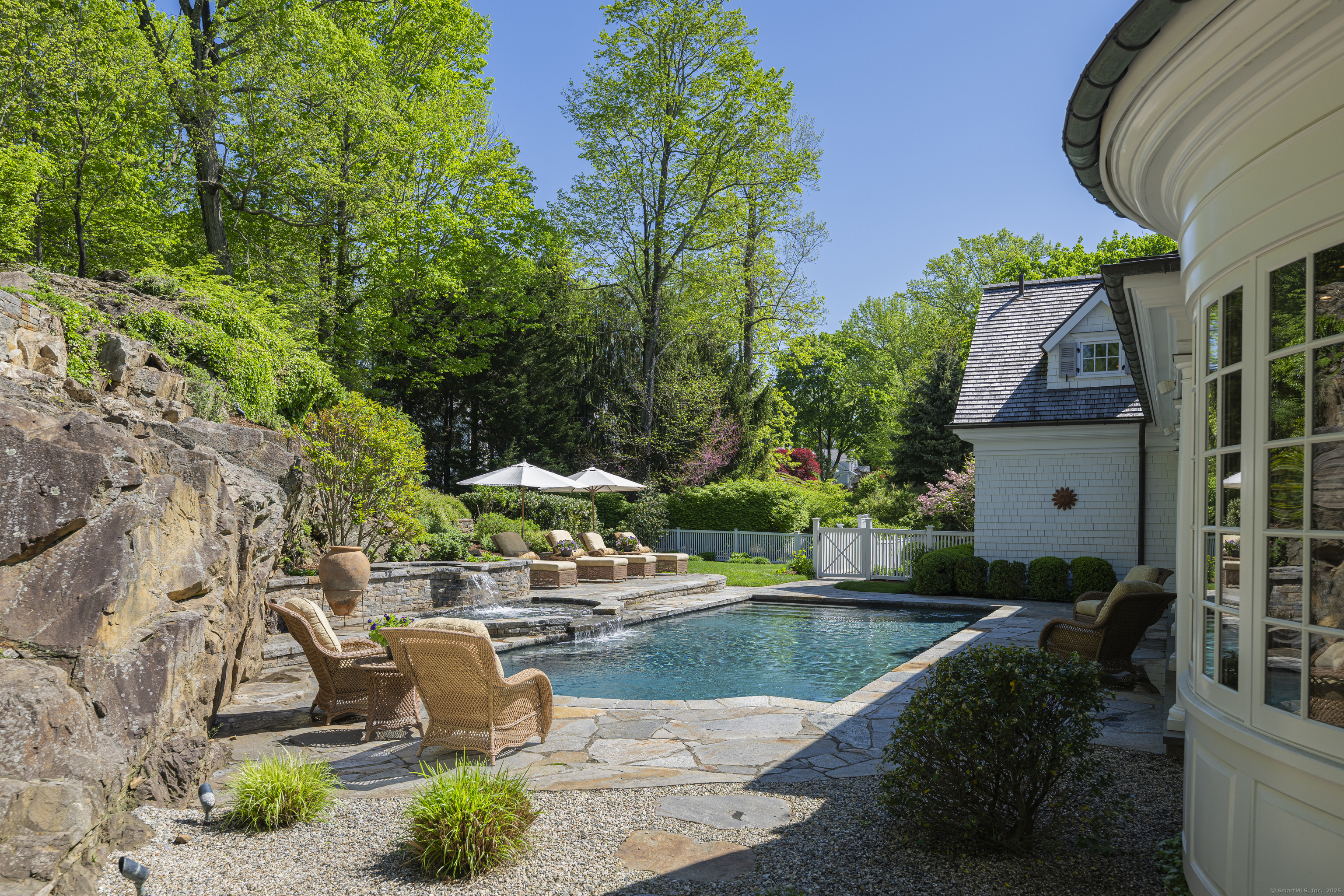 10 Cross, Darien, Connecticut 06820