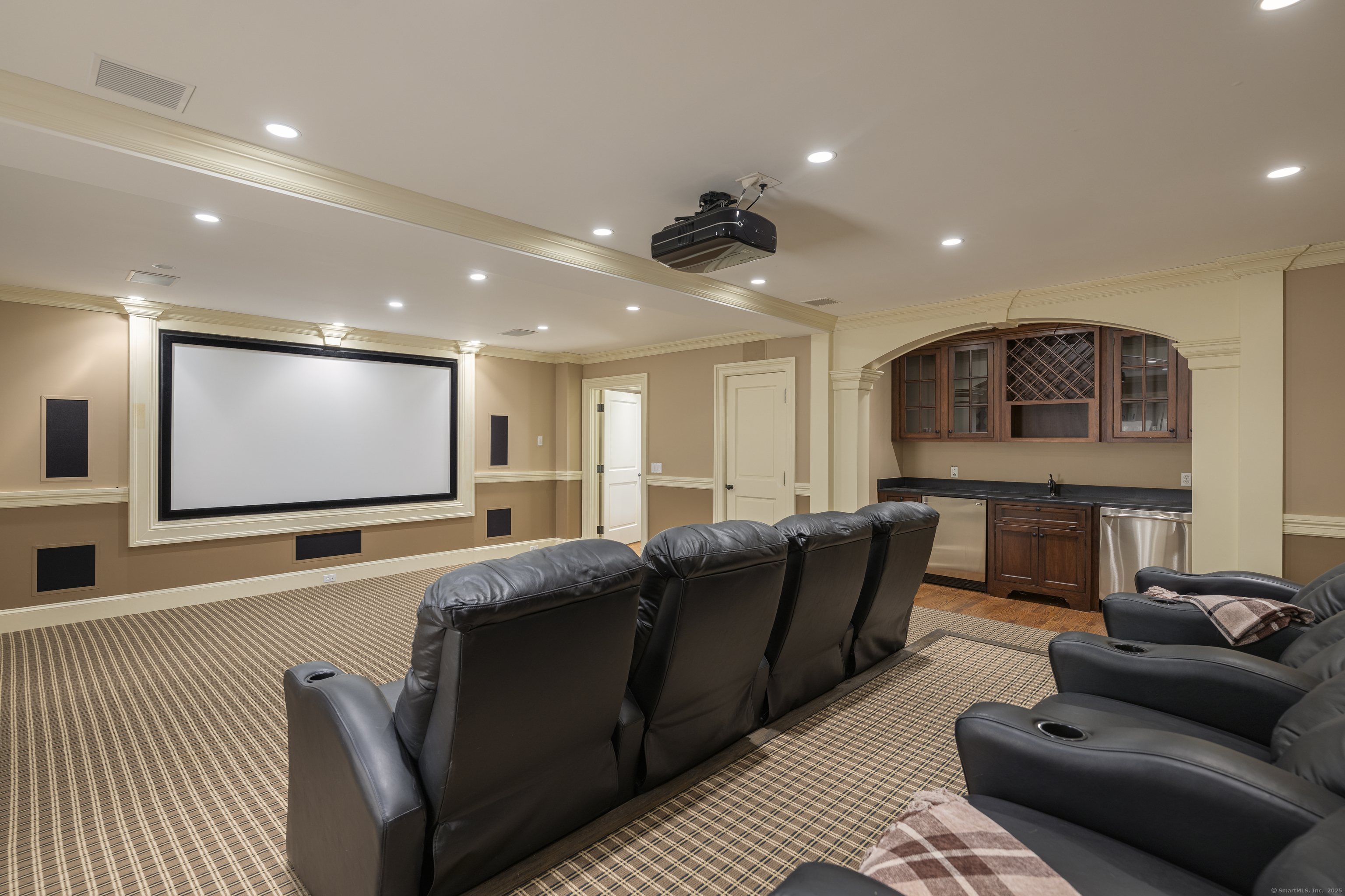 10 Cross, Darien, Connecticut 06820