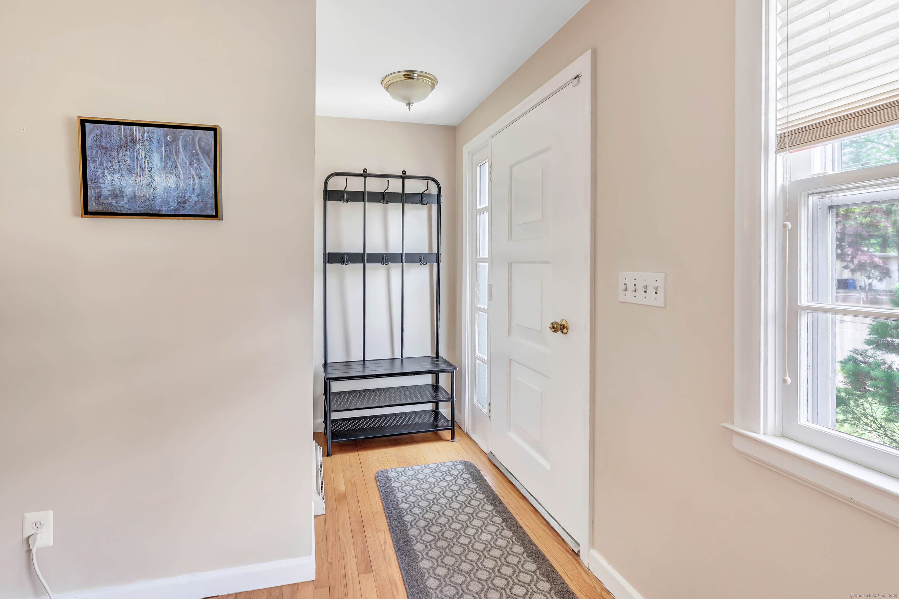 15 Roger, North Haven, Connecticut 06473