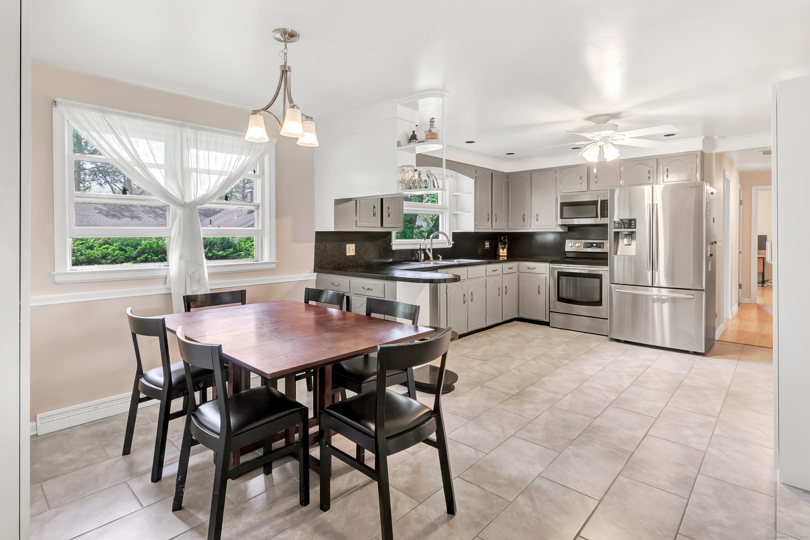 15 Roger, North Haven, Connecticut 06473