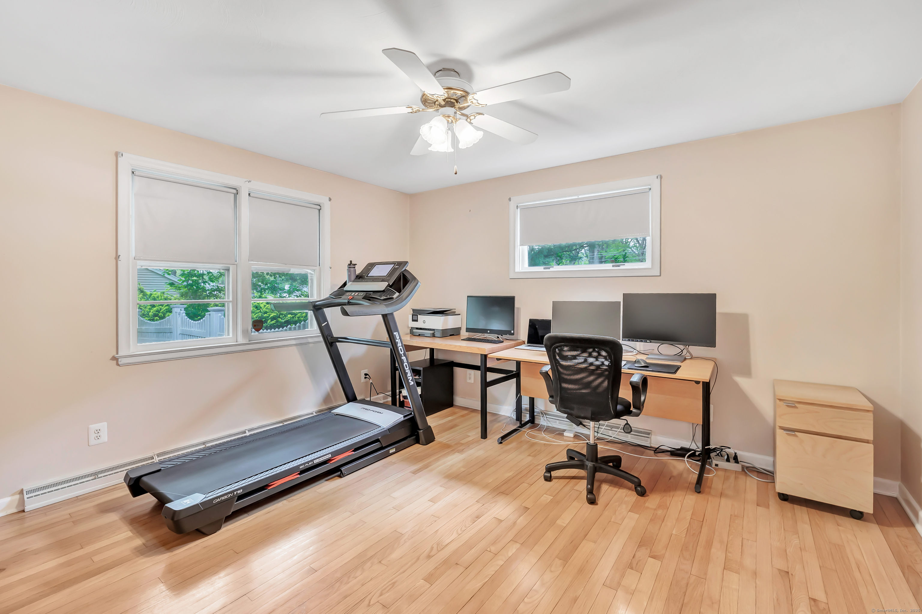 15 Roger, North Haven, Connecticut 06473