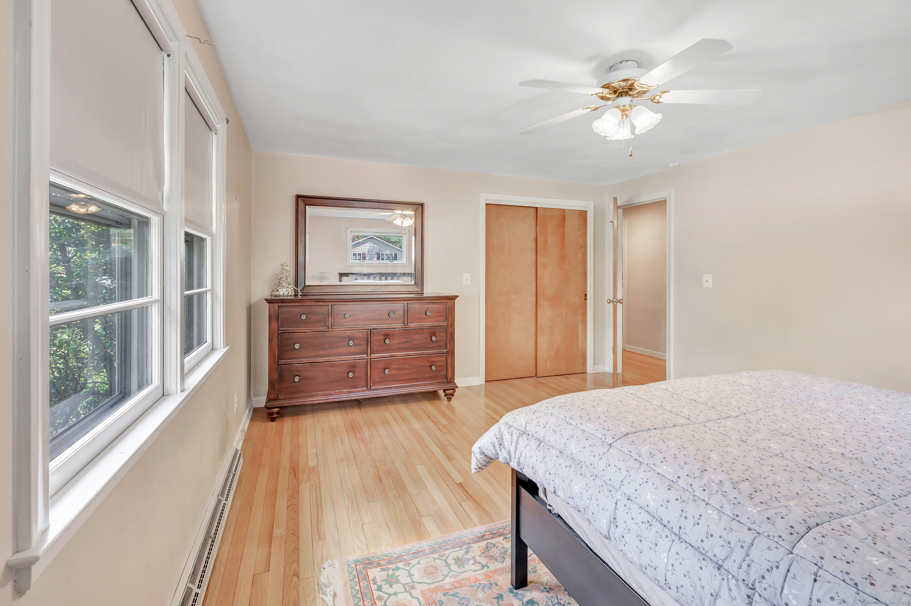 15 Roger, North Haven, Connecticut 06473