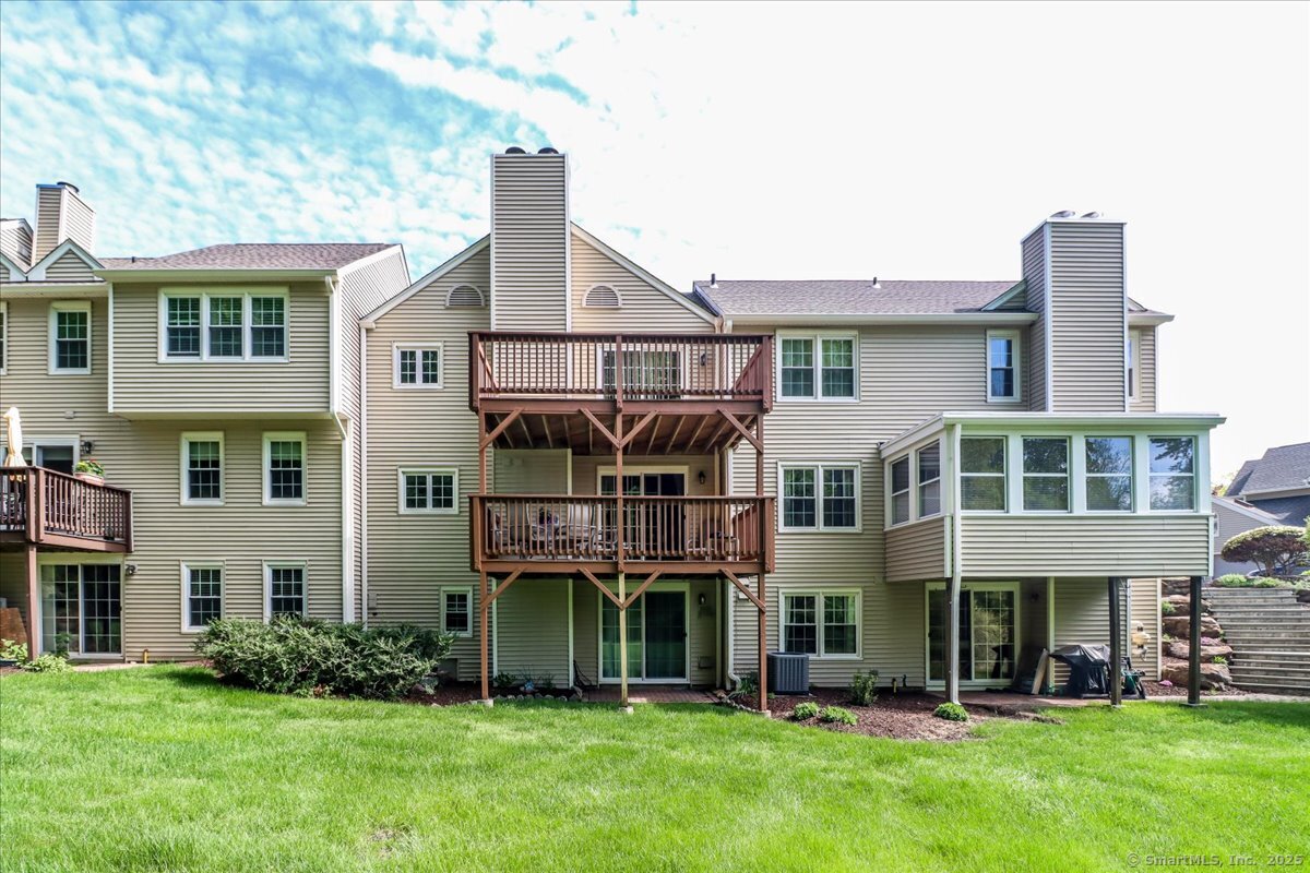 446 Pitkin, Trumbull, Connecticut 06611
